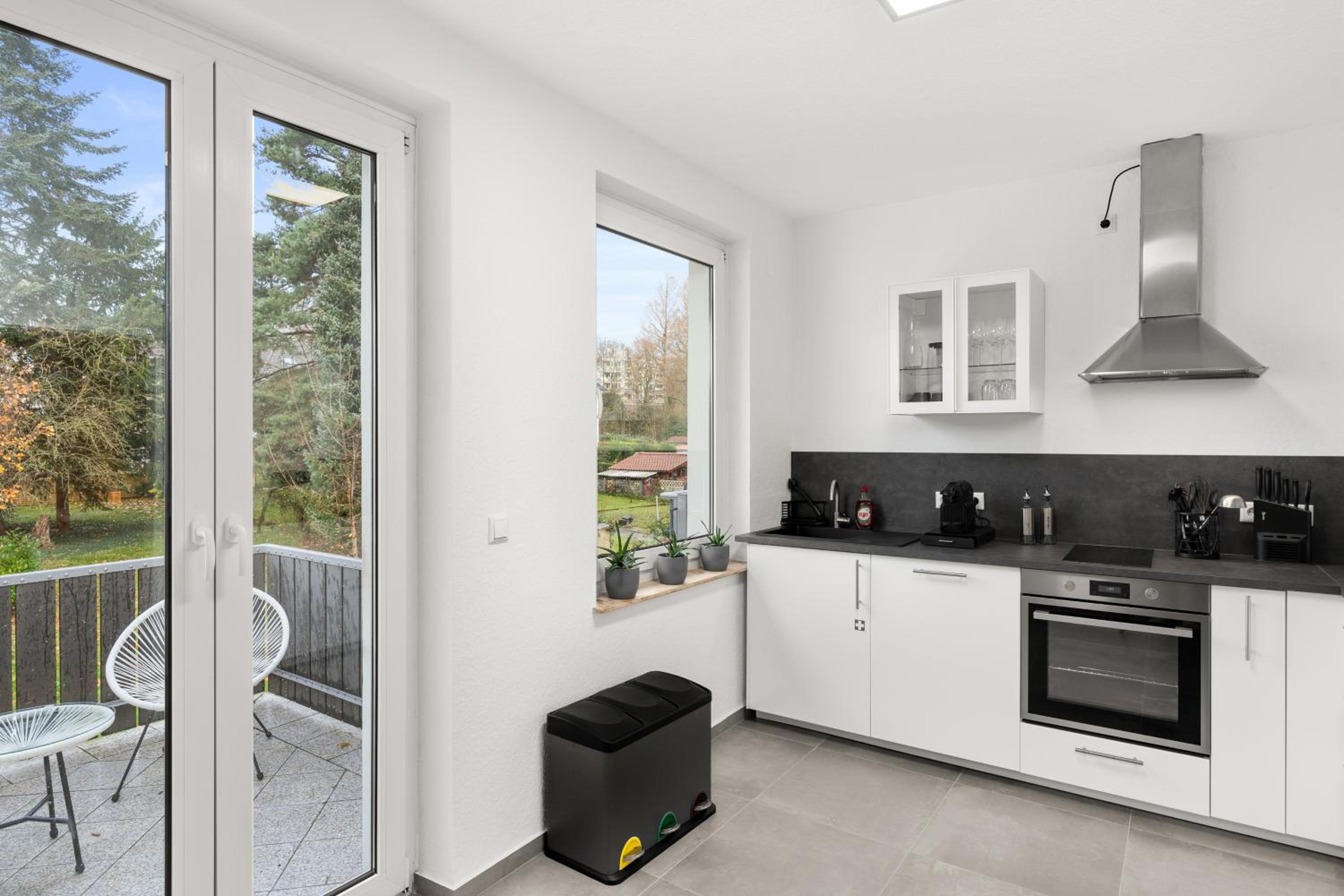 SoWi Home - Gartenblick & Parkplatz, Küche