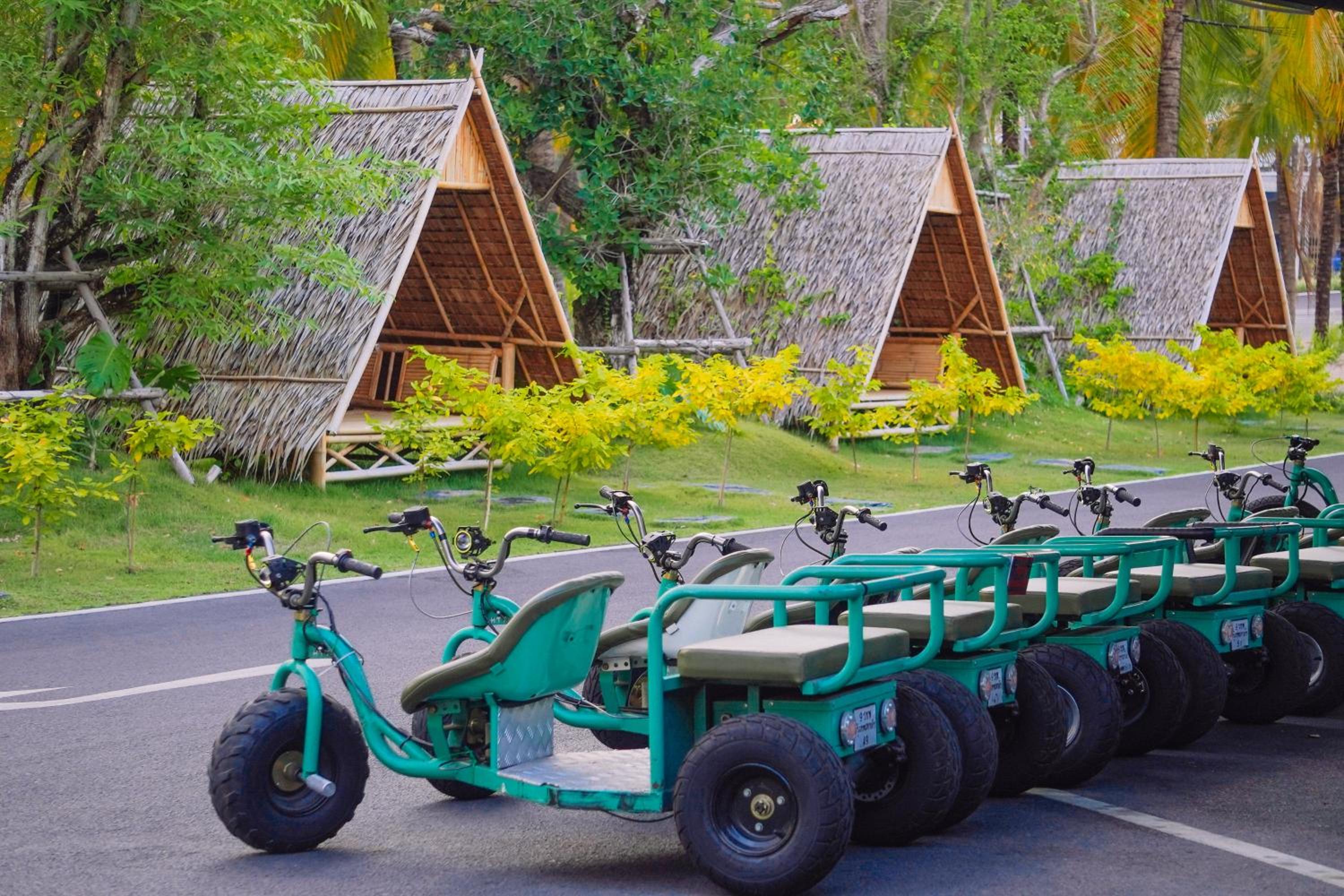 Khum Damnoen Resort
