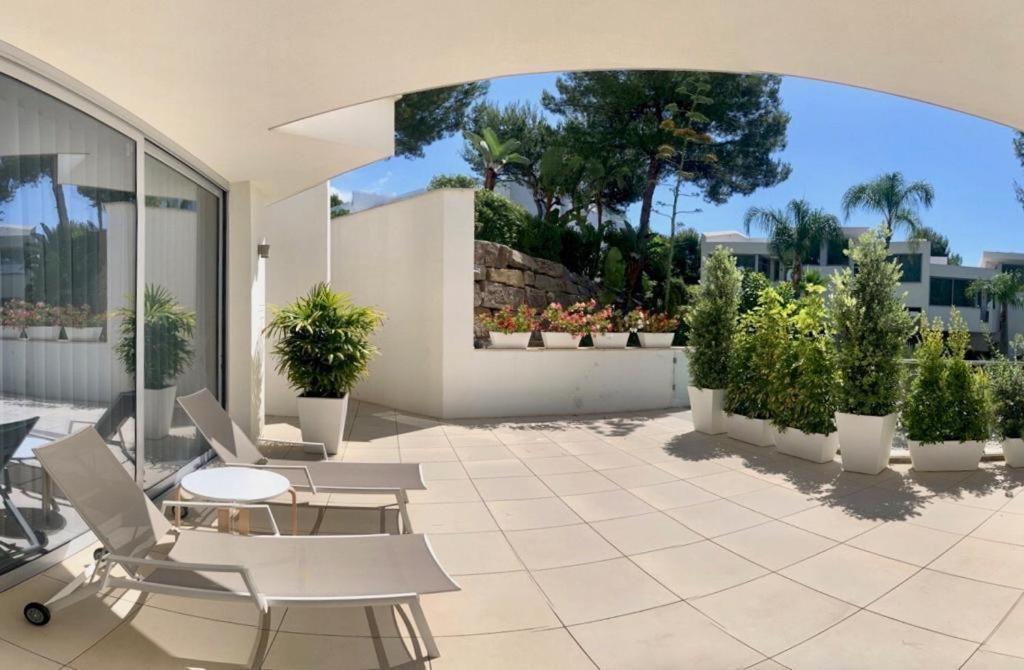 3BR Luxury Villa in Best Area of Marbella. view 5