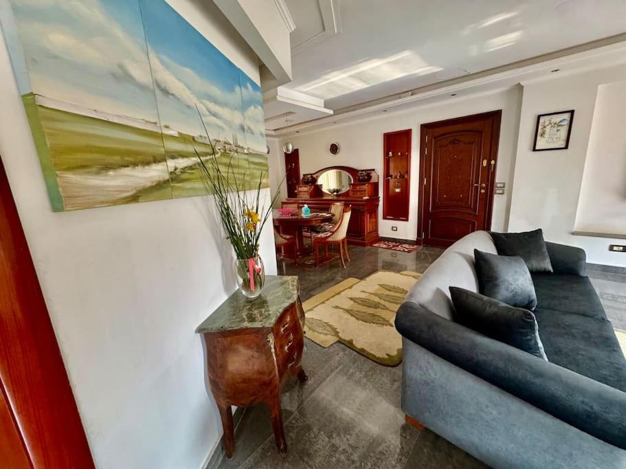 Luxury Antique Heartwarming 2BR Apt in Madinaty