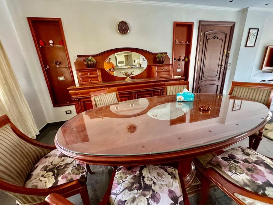 Luxury Antique Heartwarming 2BR Apt in Madinaty