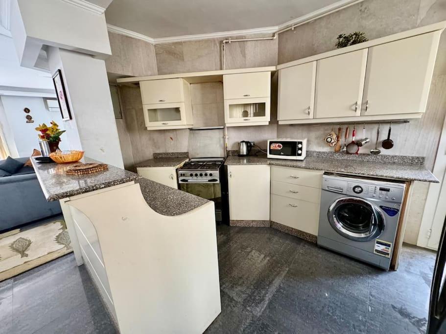 Luxury Antique Heartwarming 2BR Apt in Madinaty