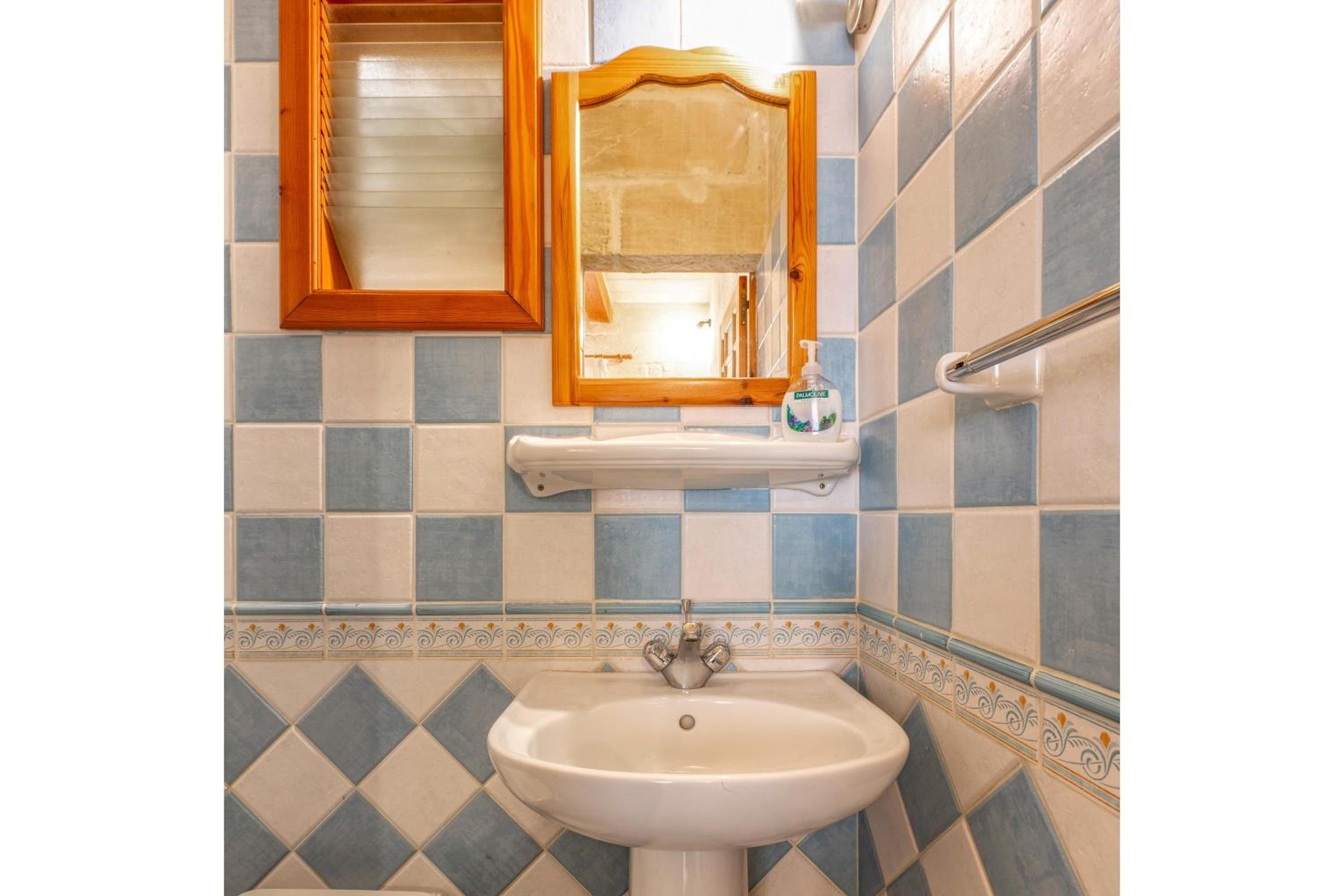Ta'Leli Pool Farmhouse in Gozo - Happy Rentals photo 4
