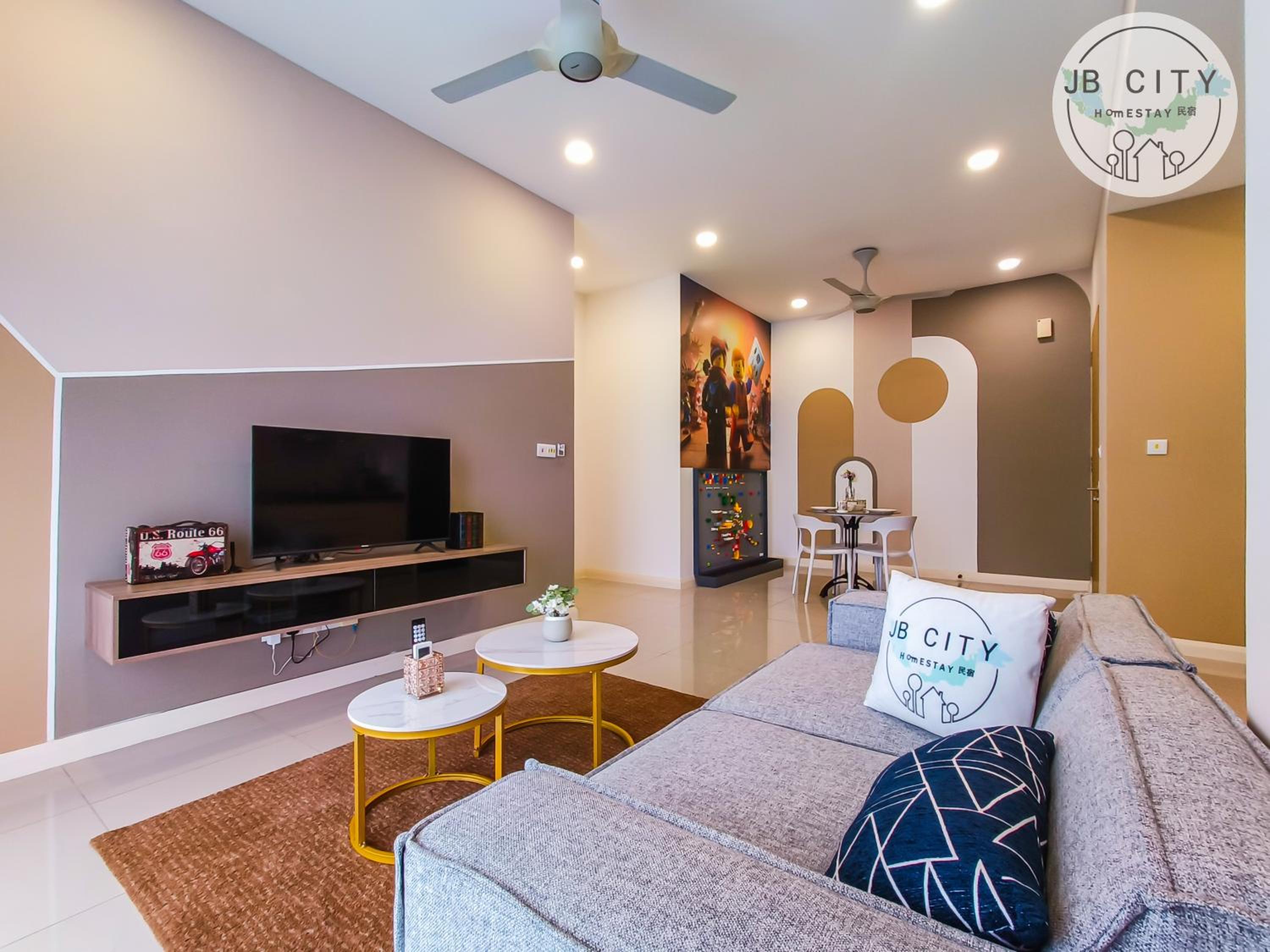 D'Pristine Suites by RR JBcity
