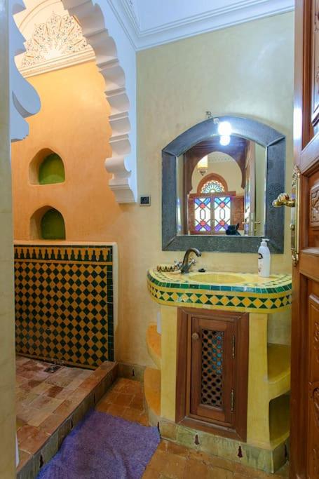 Riad Tranquility - A Timeless Marrakech Haven