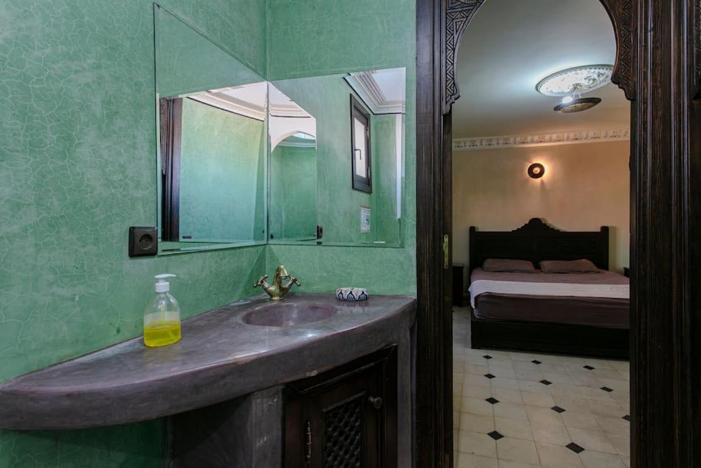 Riad Tranquility - A Timeless Marrakech Haven