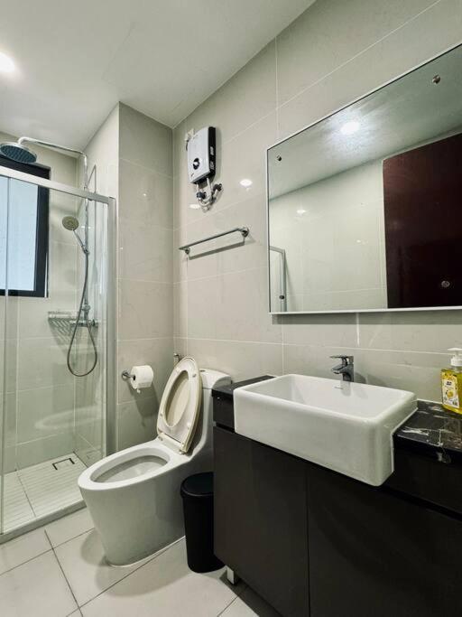 Danga Bay 3BR - Secret Lounge - Netflix - Dryer