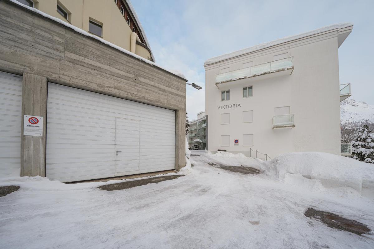 Viktoria A44 by Arosa Vacations, exklusives App im Zentrum mit privater Garage & Panoramablick