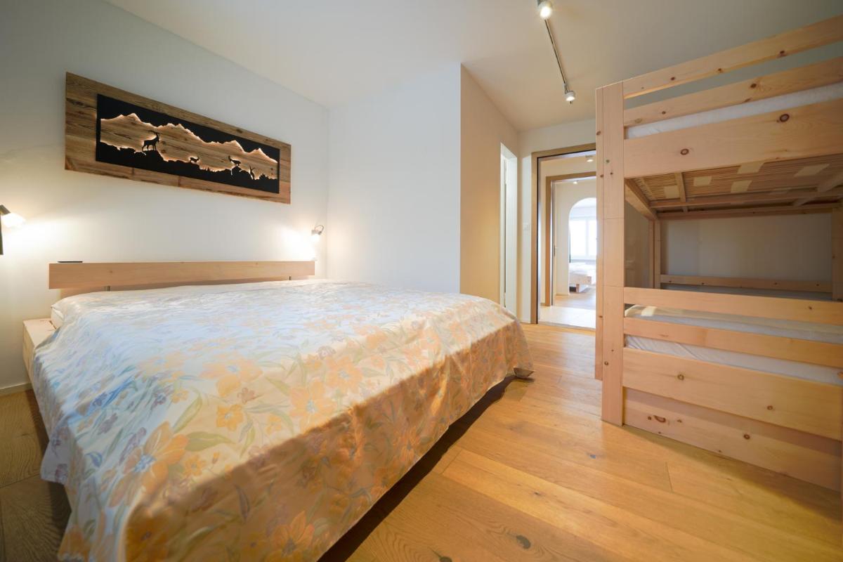 Viktoria A44 by Arosa Vacations, exklusives App im Zentrum mit privater Garage & Panoramablick