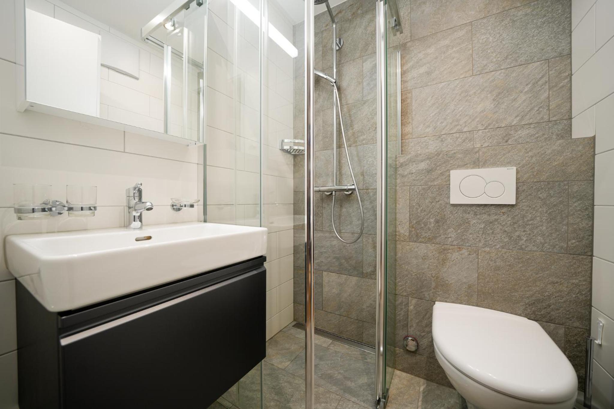Viktoria A44 by Arosa Vacations, exklusives App im Zentrum mit privater Garage & Panoramablick