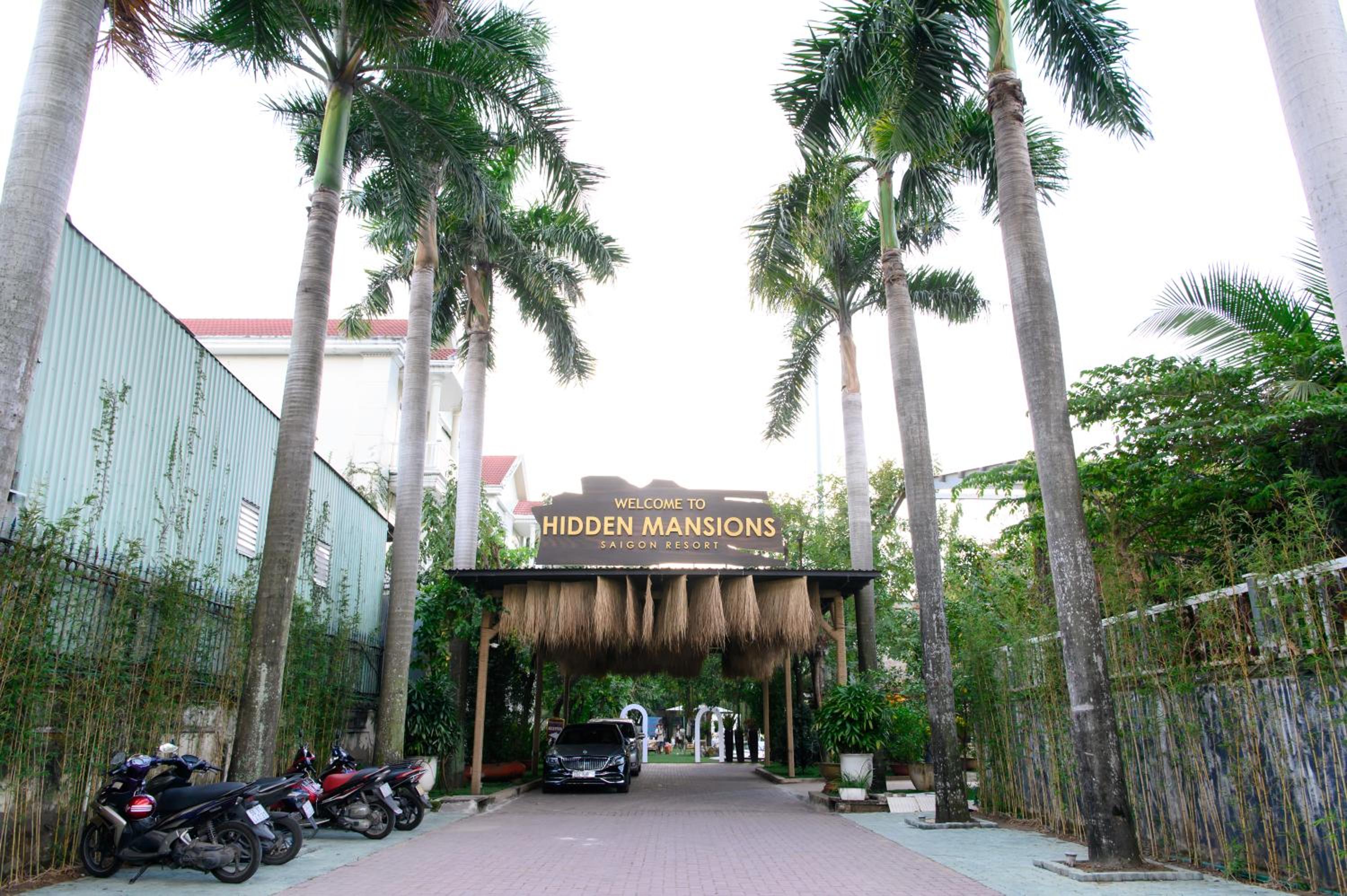 Hidden Mansions Saigon Resort