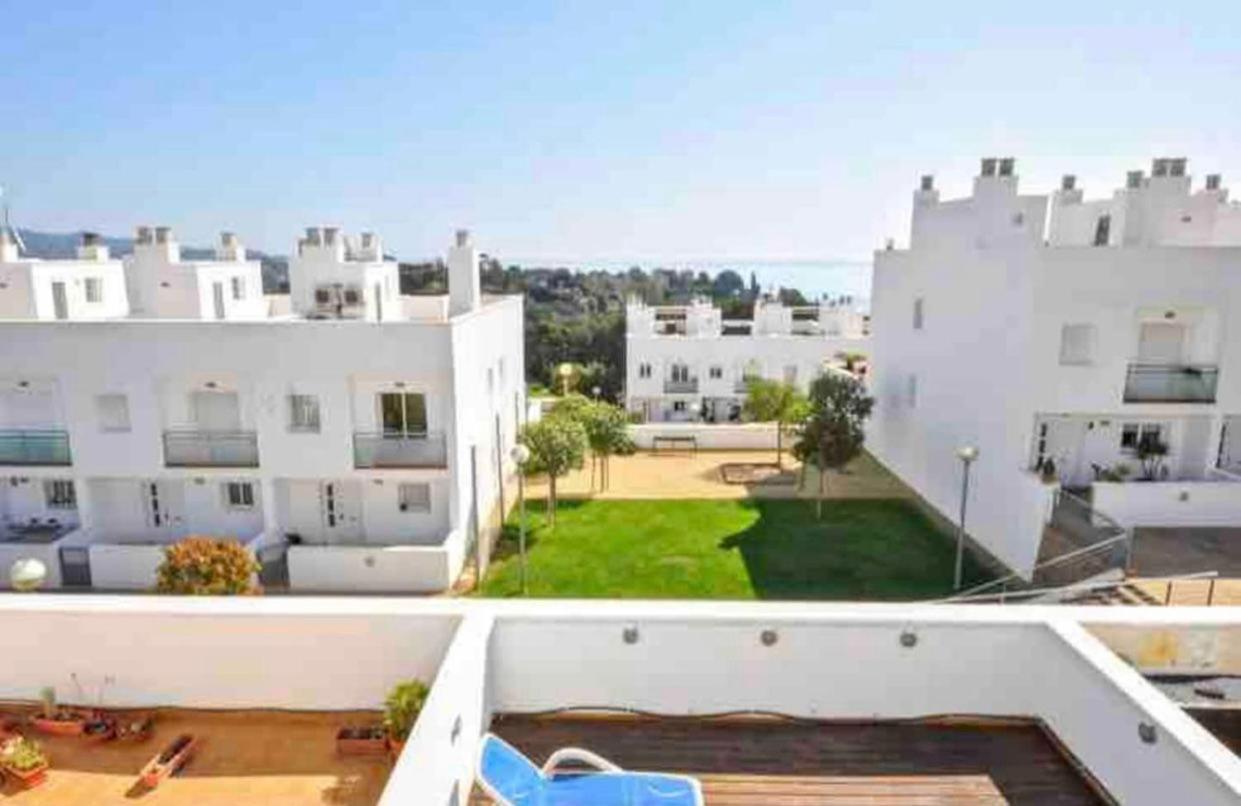 Wonderful townhouse on Sa Boadella beach