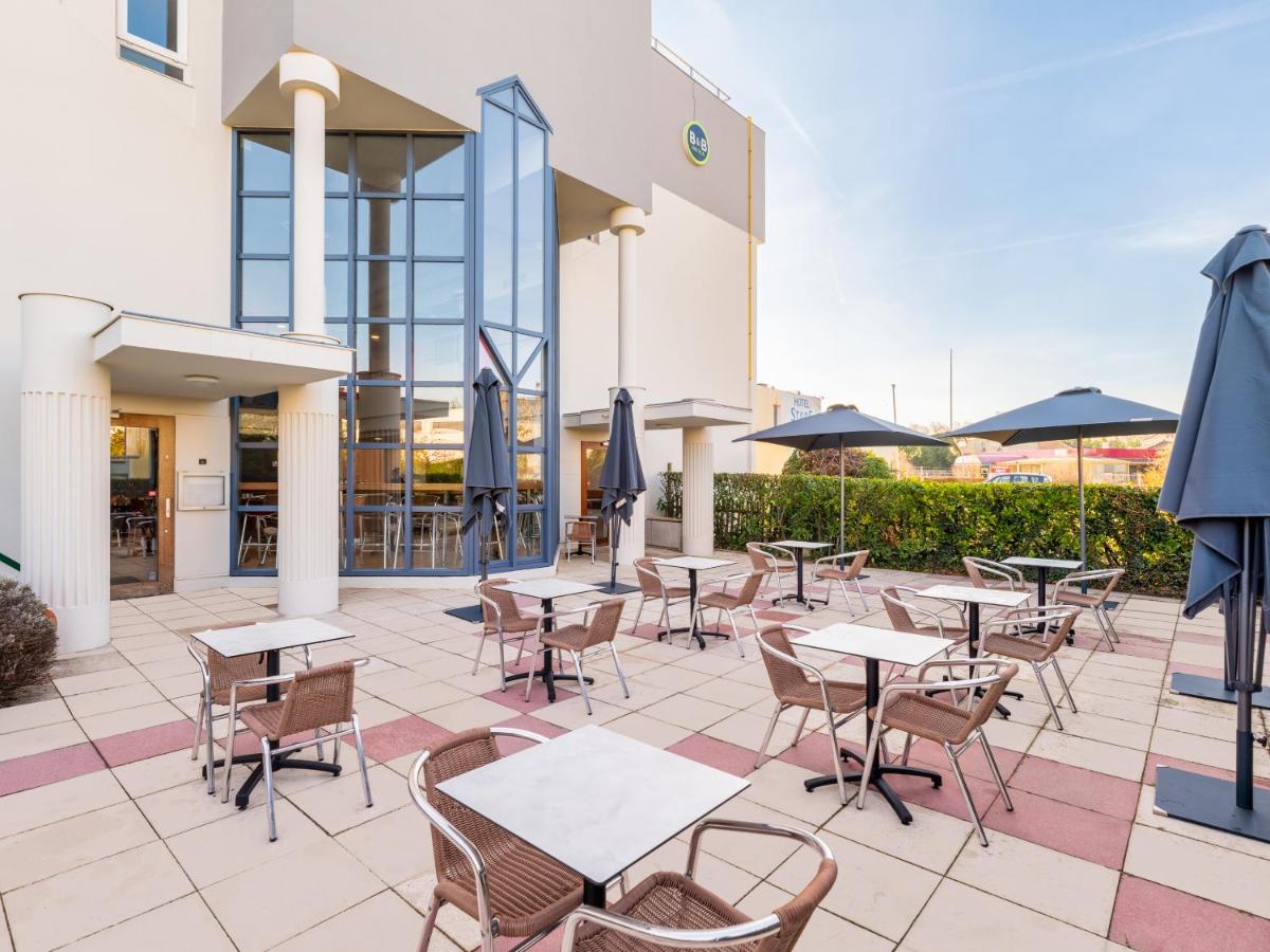 outdoor BBQ area