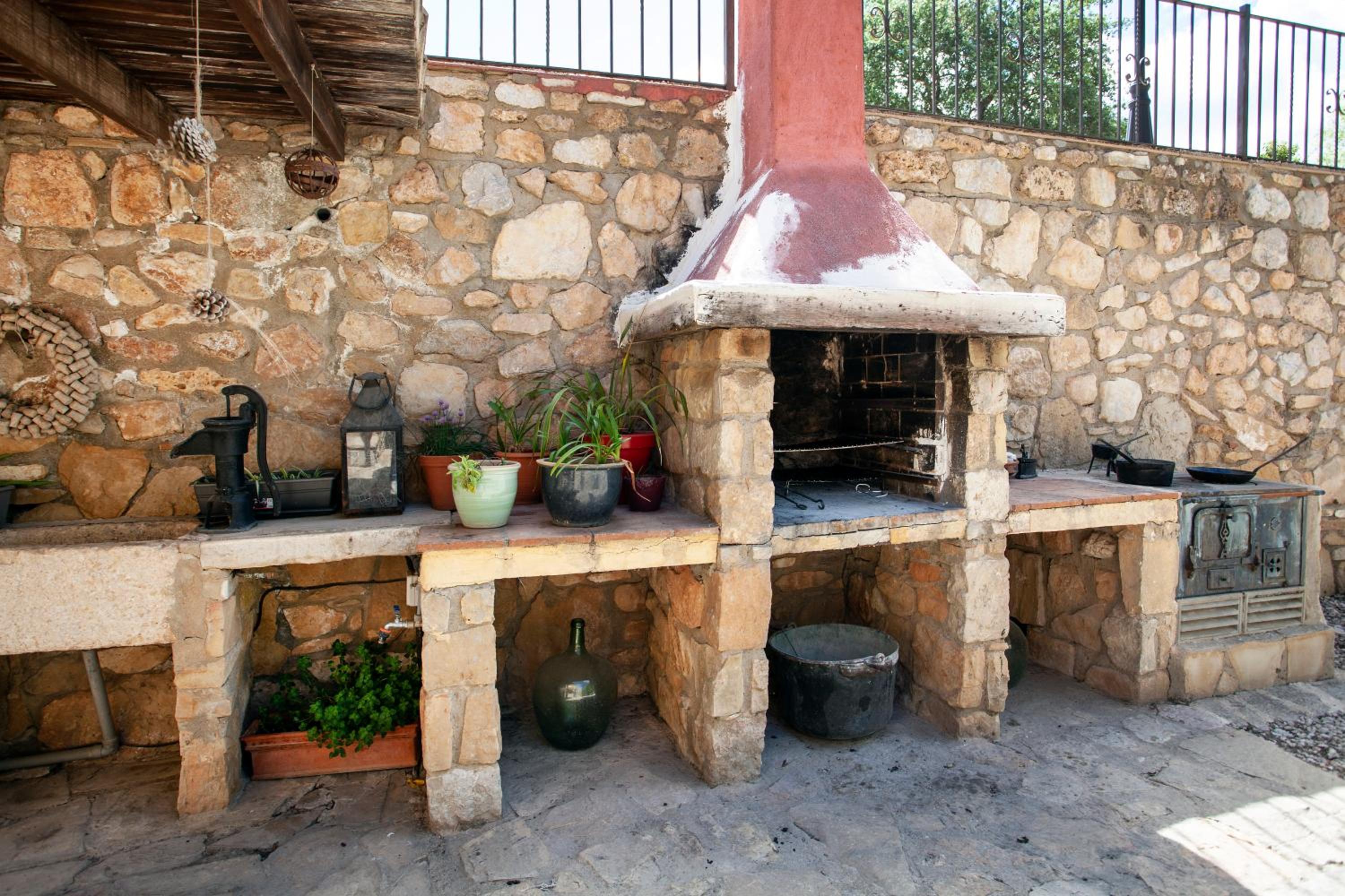 Photo 19