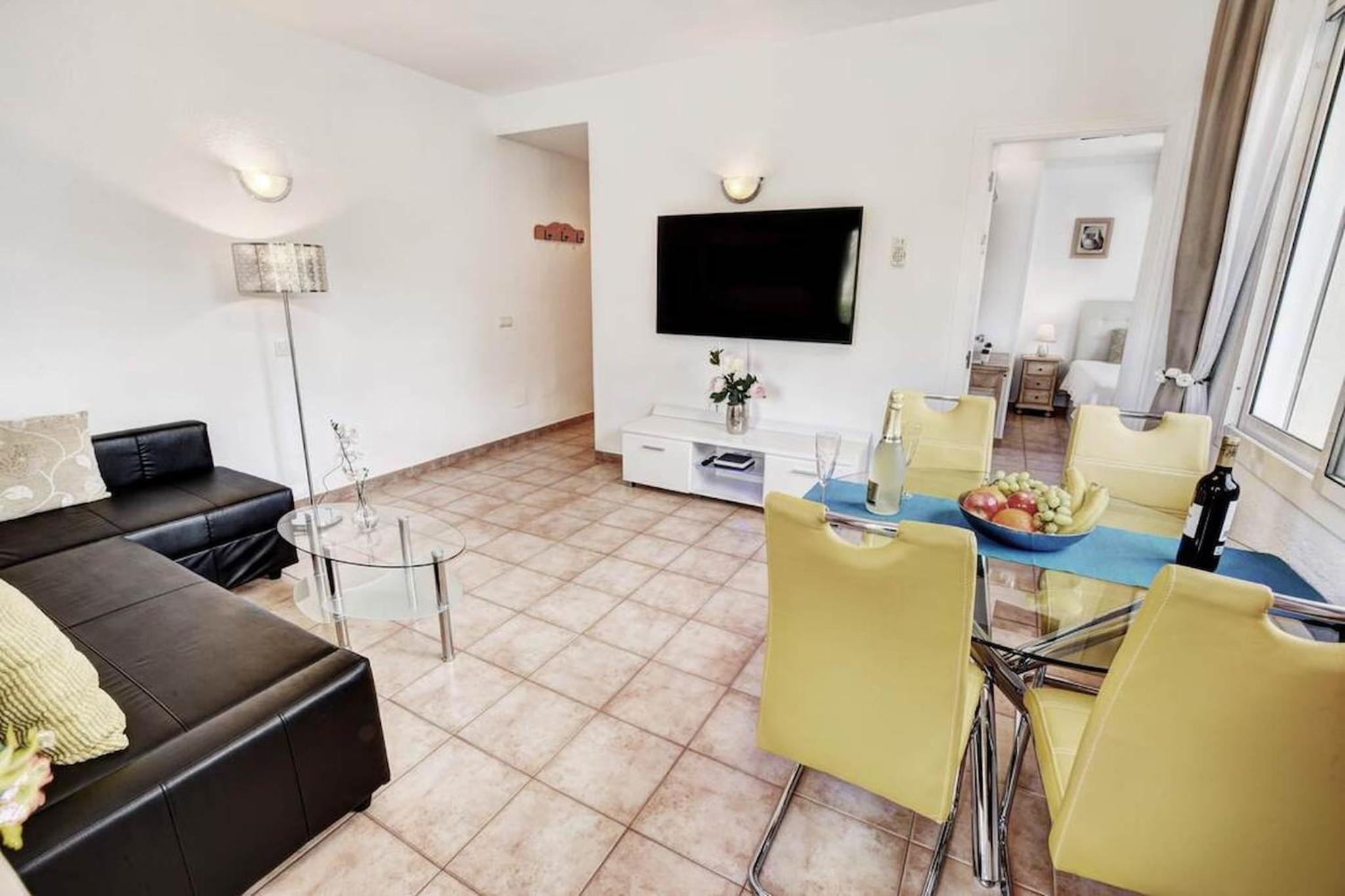 Deluxe Apartment in BenalBeach with Water Park