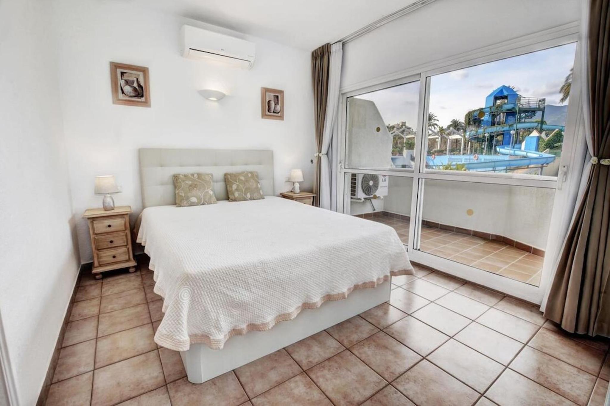 Deluxe Apartment in BenalBeach with Water Park