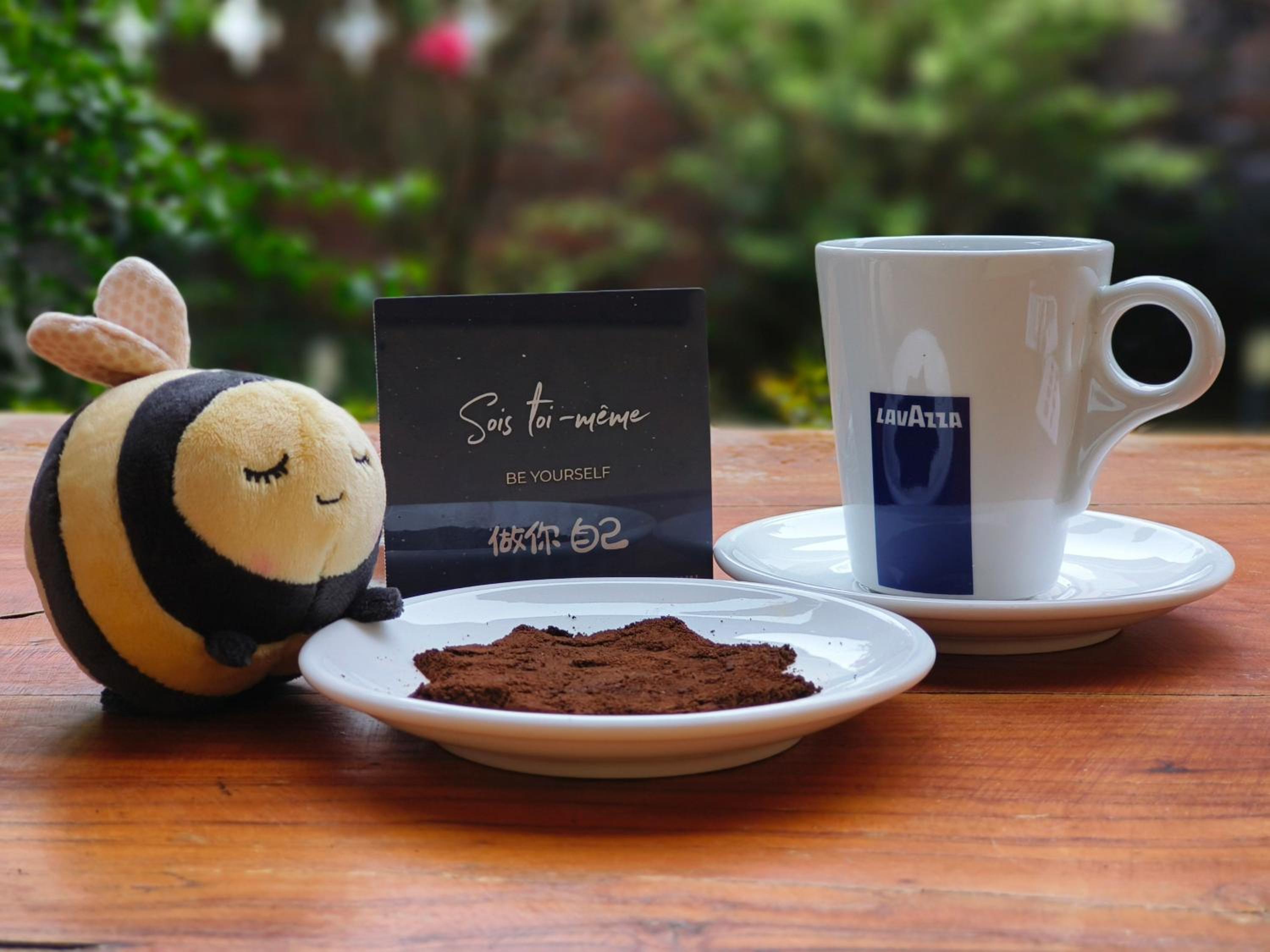 Yangshuo Eden's Social Guesthouse - Wake up to a hearty Western breakfast & fresh craft coffee & night beers & outdoor activities