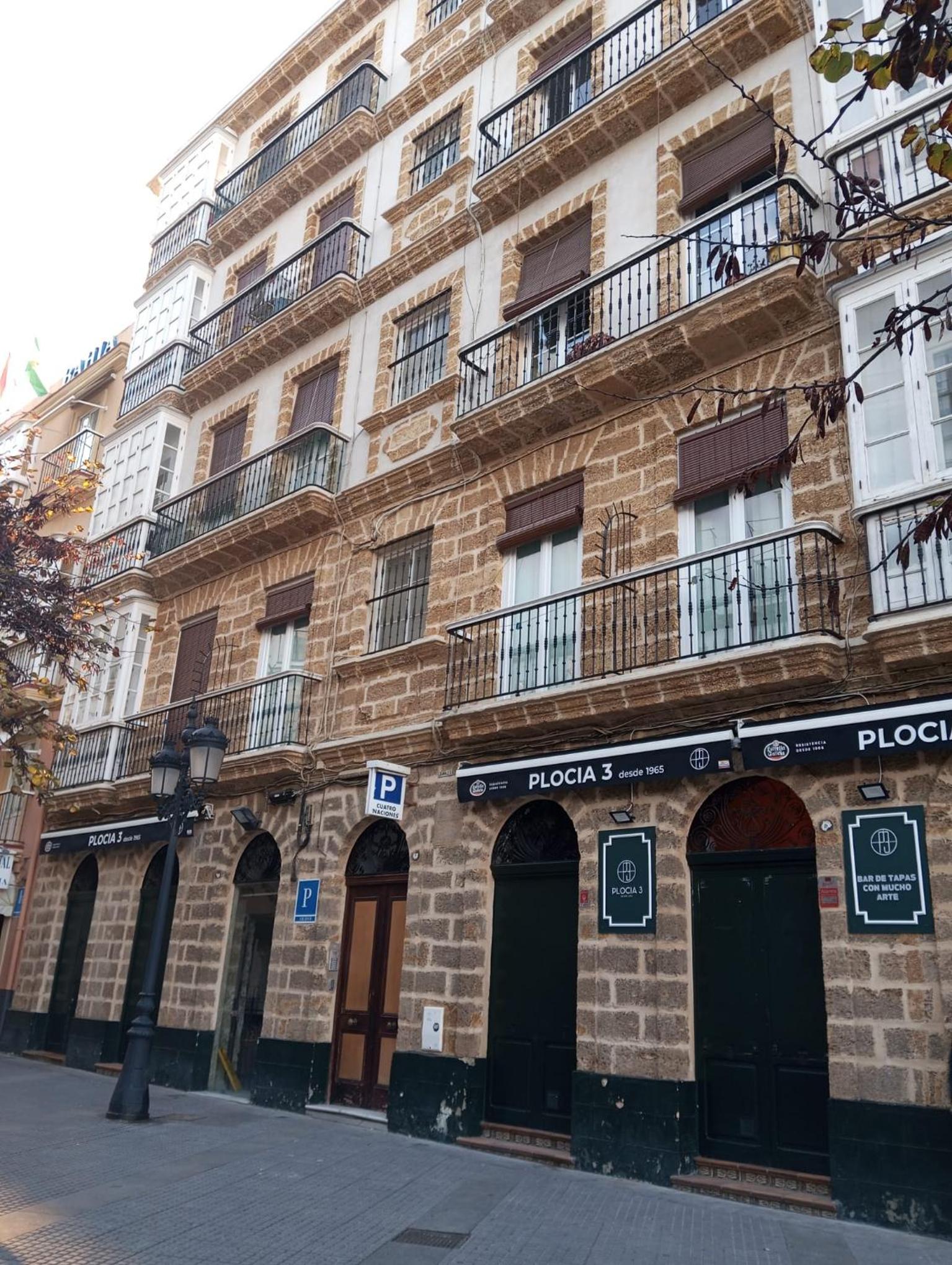 Hotel Pensión Las Cuatro Naciones - Image 1