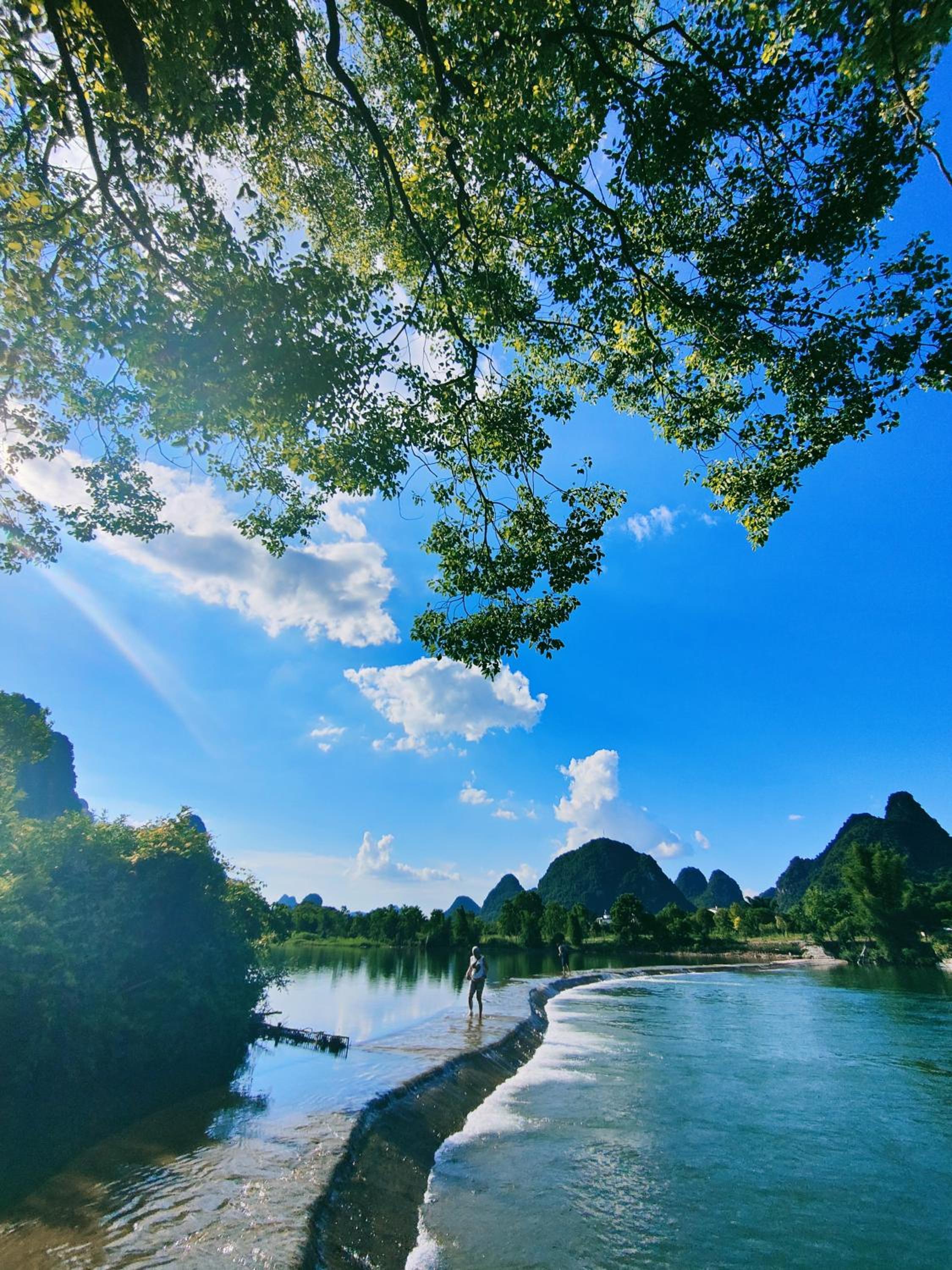 Yangshuo Eden's Social Guesthouse - Wake up to a hearty Western breakfast & fresh craft coffee & night beers & outdoor activities