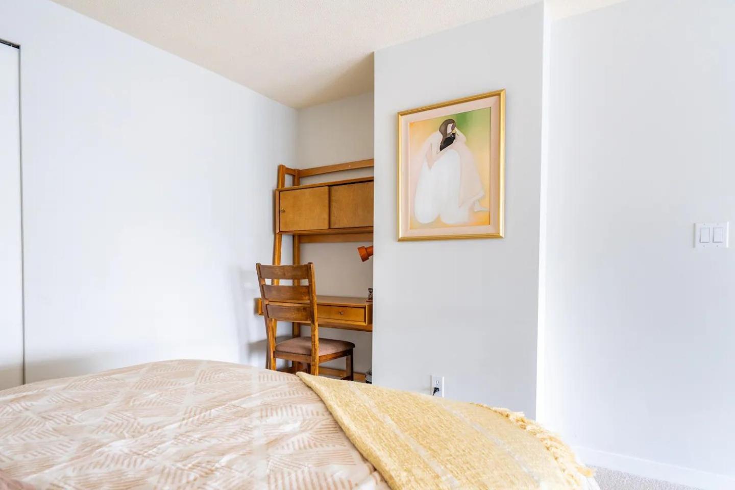 loft in downtown Vancouver with free parking