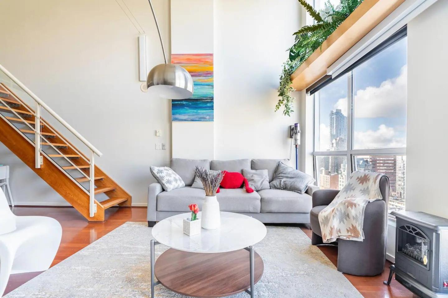 loft in downtown Vancouver with free parking