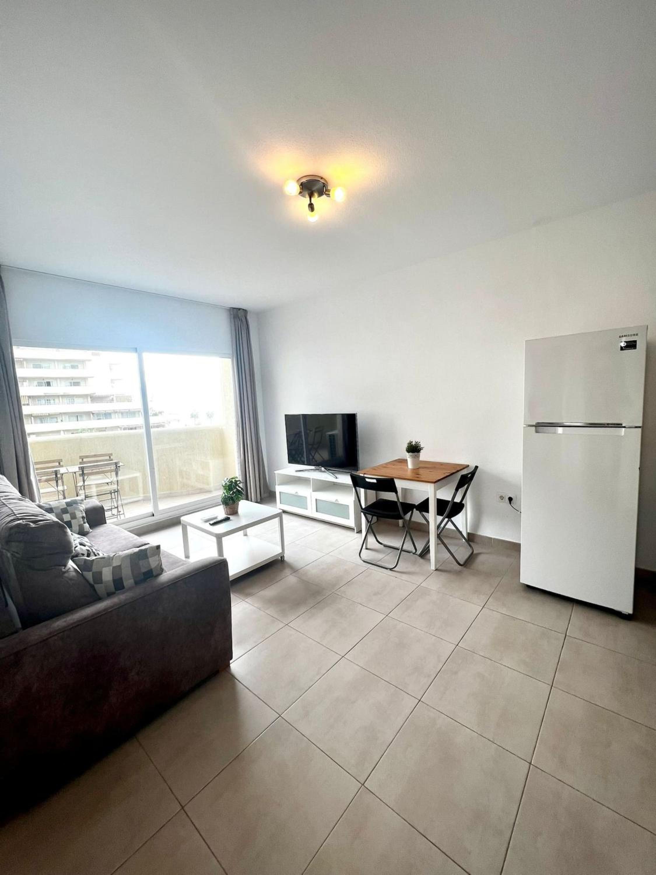 Benalbeach Apartment with Sea & Garden View