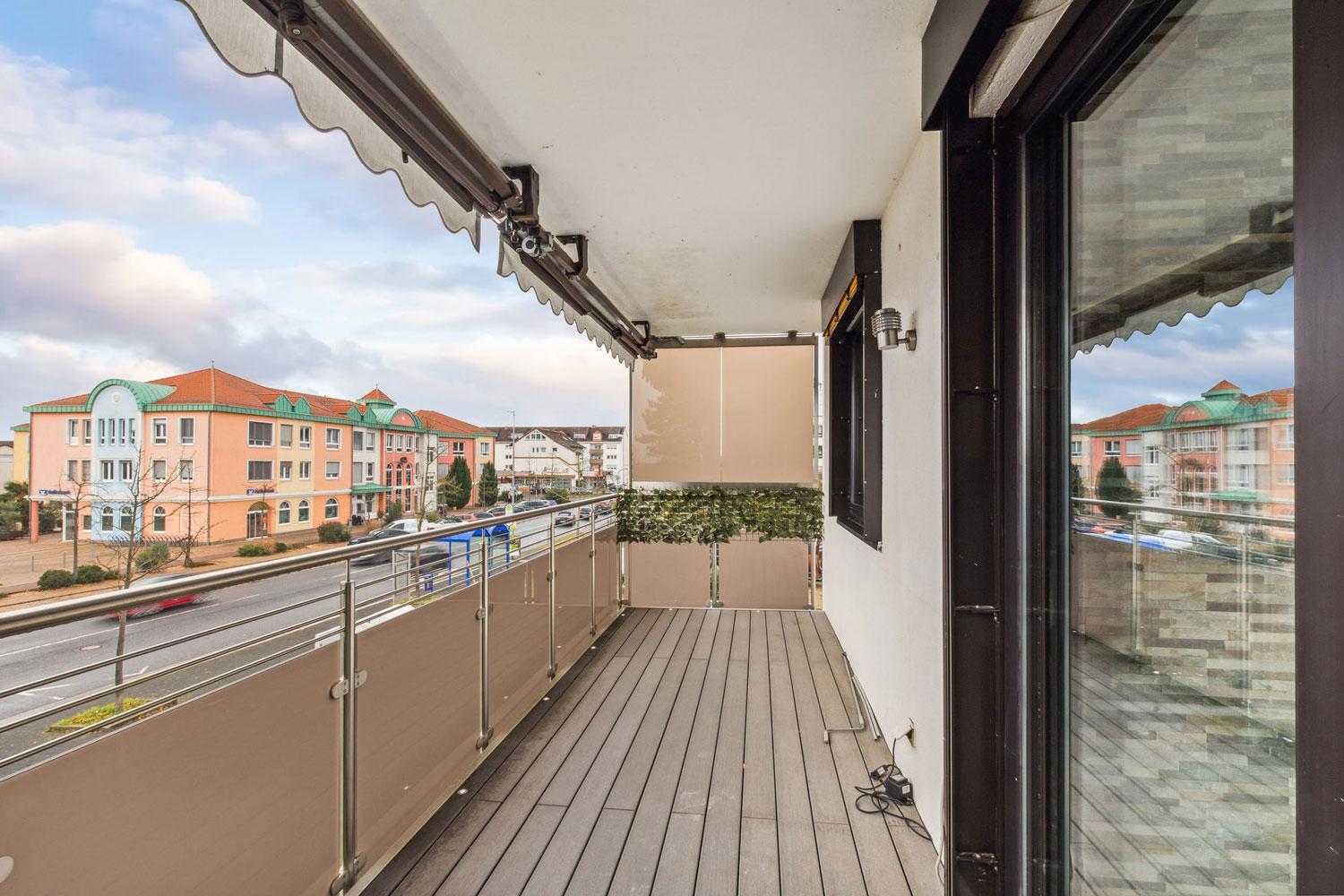 Chic Apartment with Balcony in Nauheim