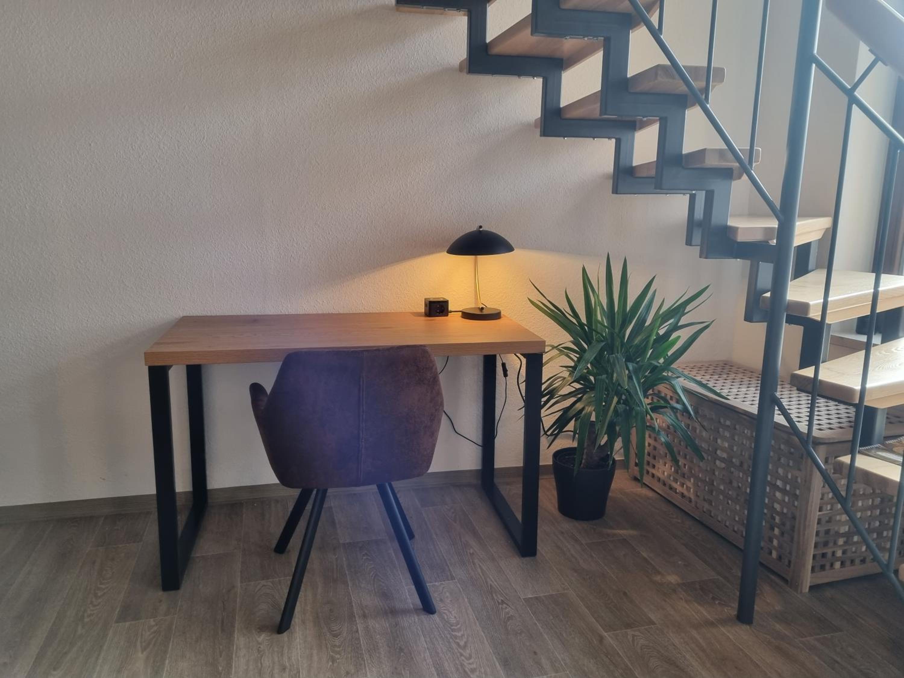maremar - Design Maisonette Altstadt - 4 Pers - 57qm - Luxus Boxspringbett - Küche - Arbeitsplatz - privater Parkplatz