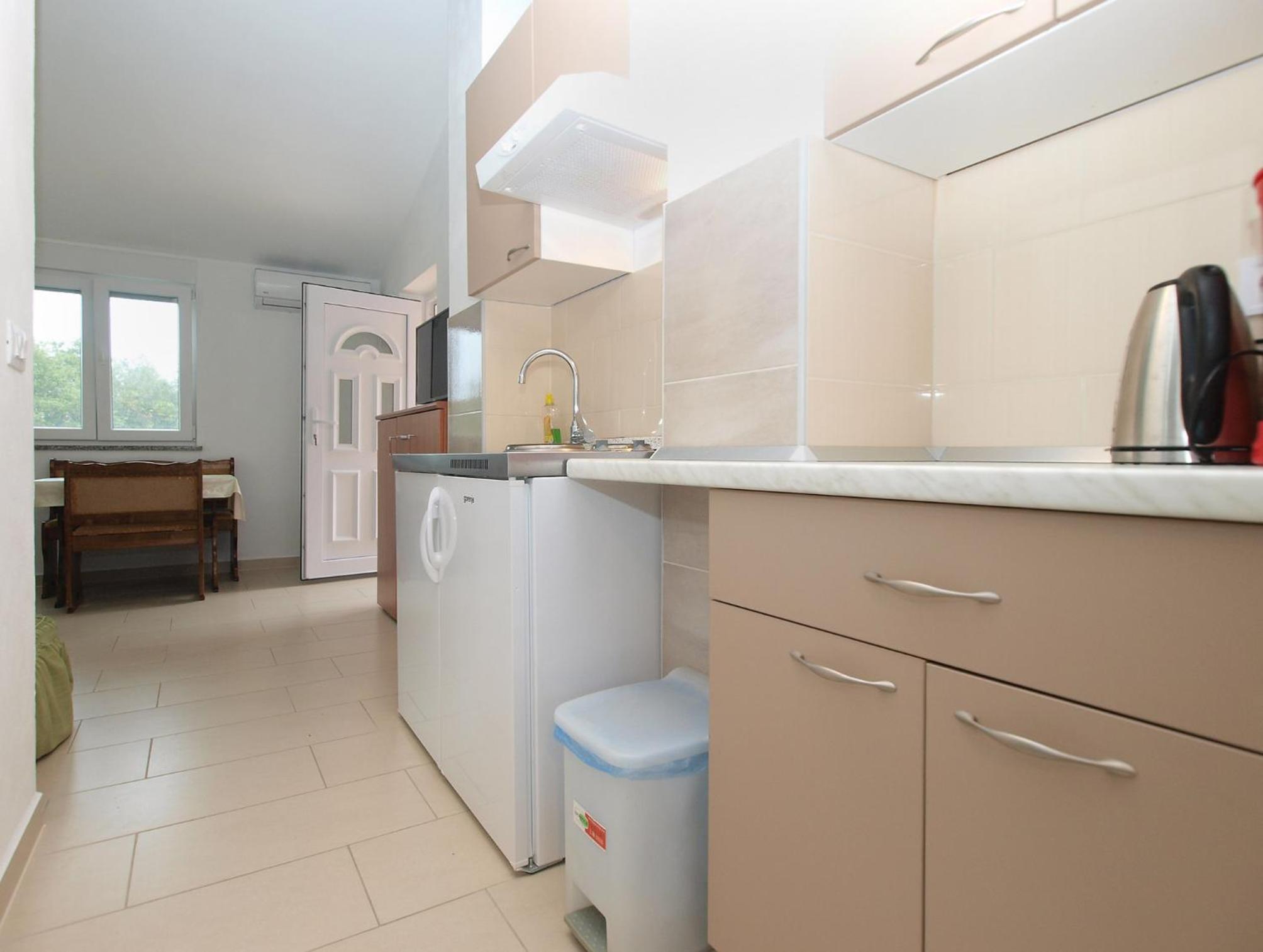 Apartments Milovan 1774 view 4