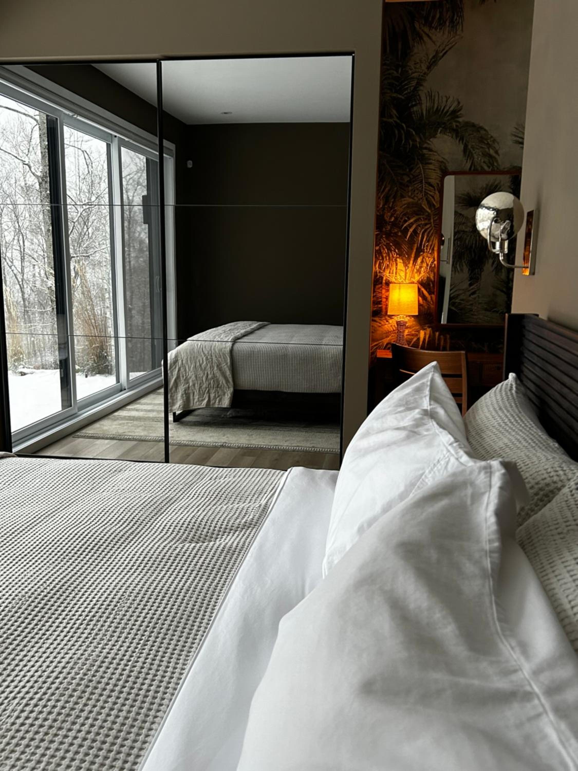 Luxury Mountain Retreat with Spa Near Mont Tremblant