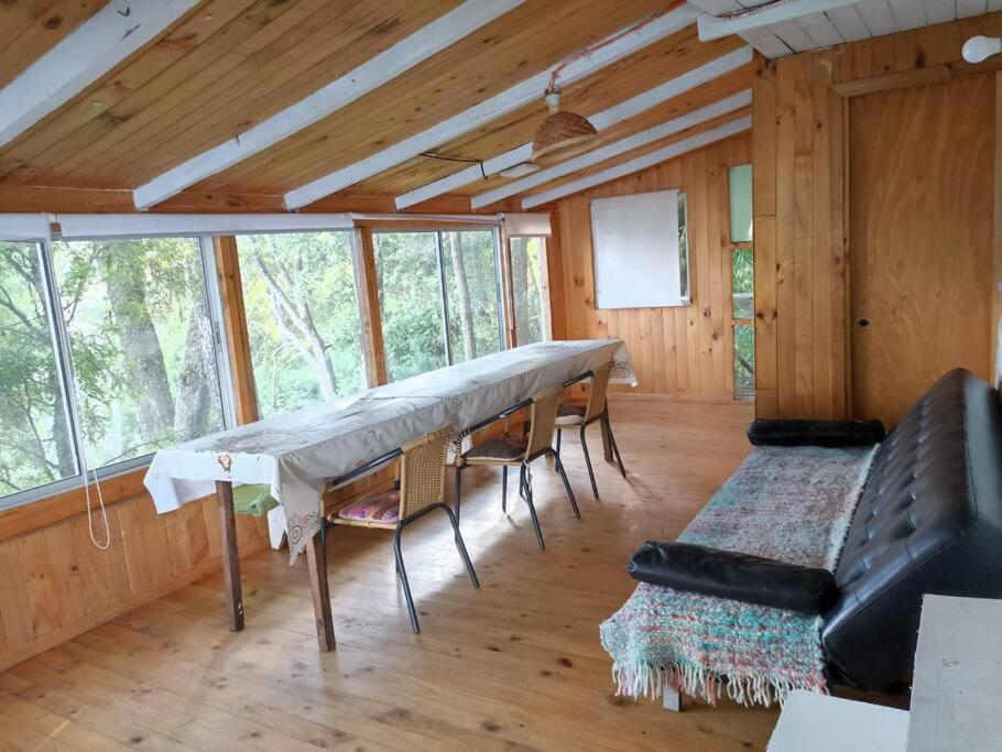 Gran casa a orillas del lago