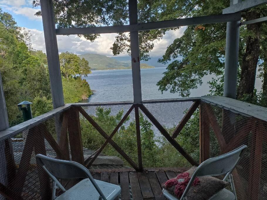 Gran casa a orillas del lago