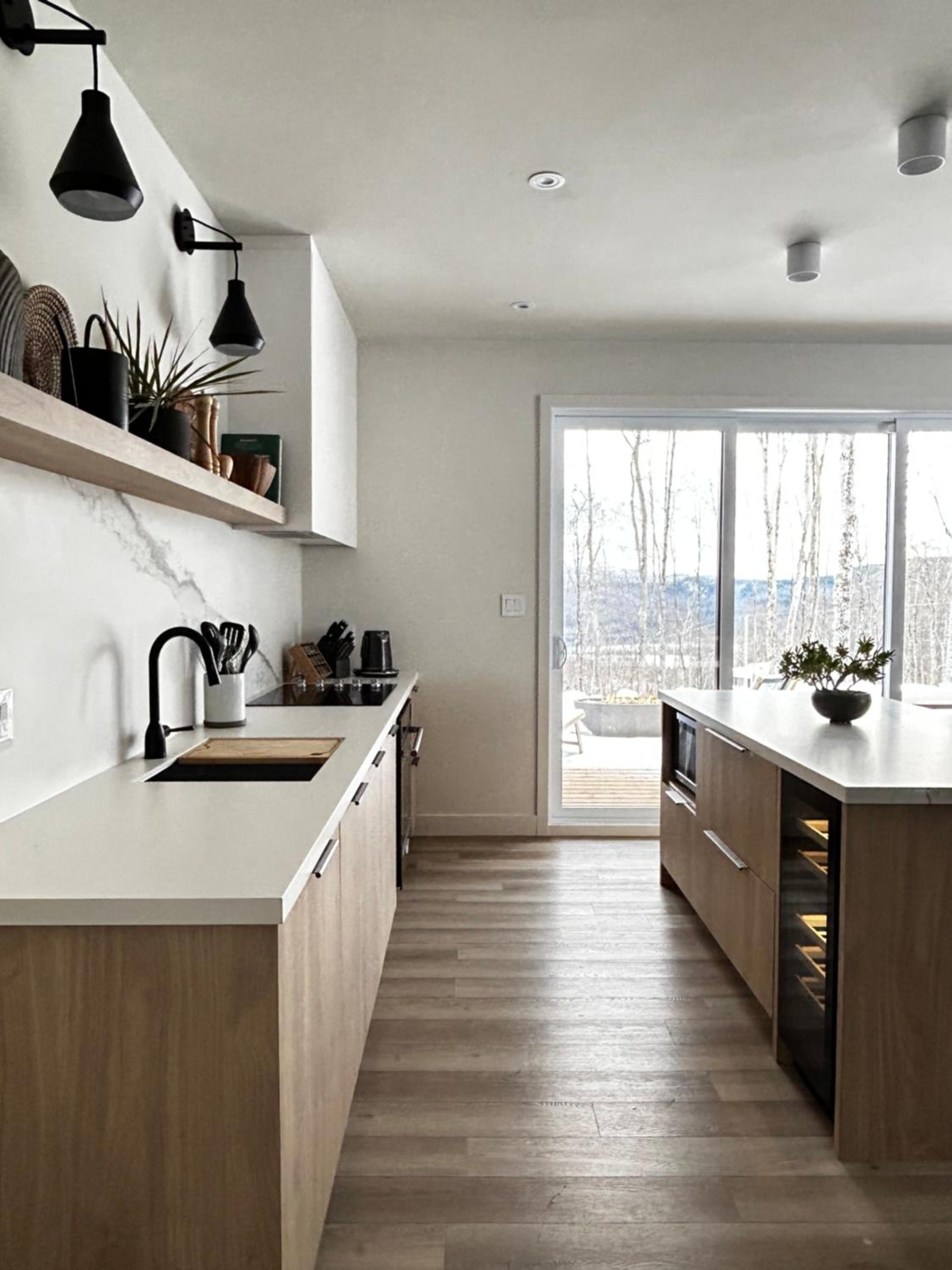 Luxury Mountain Retreat with Spa Near Mont Tremblant