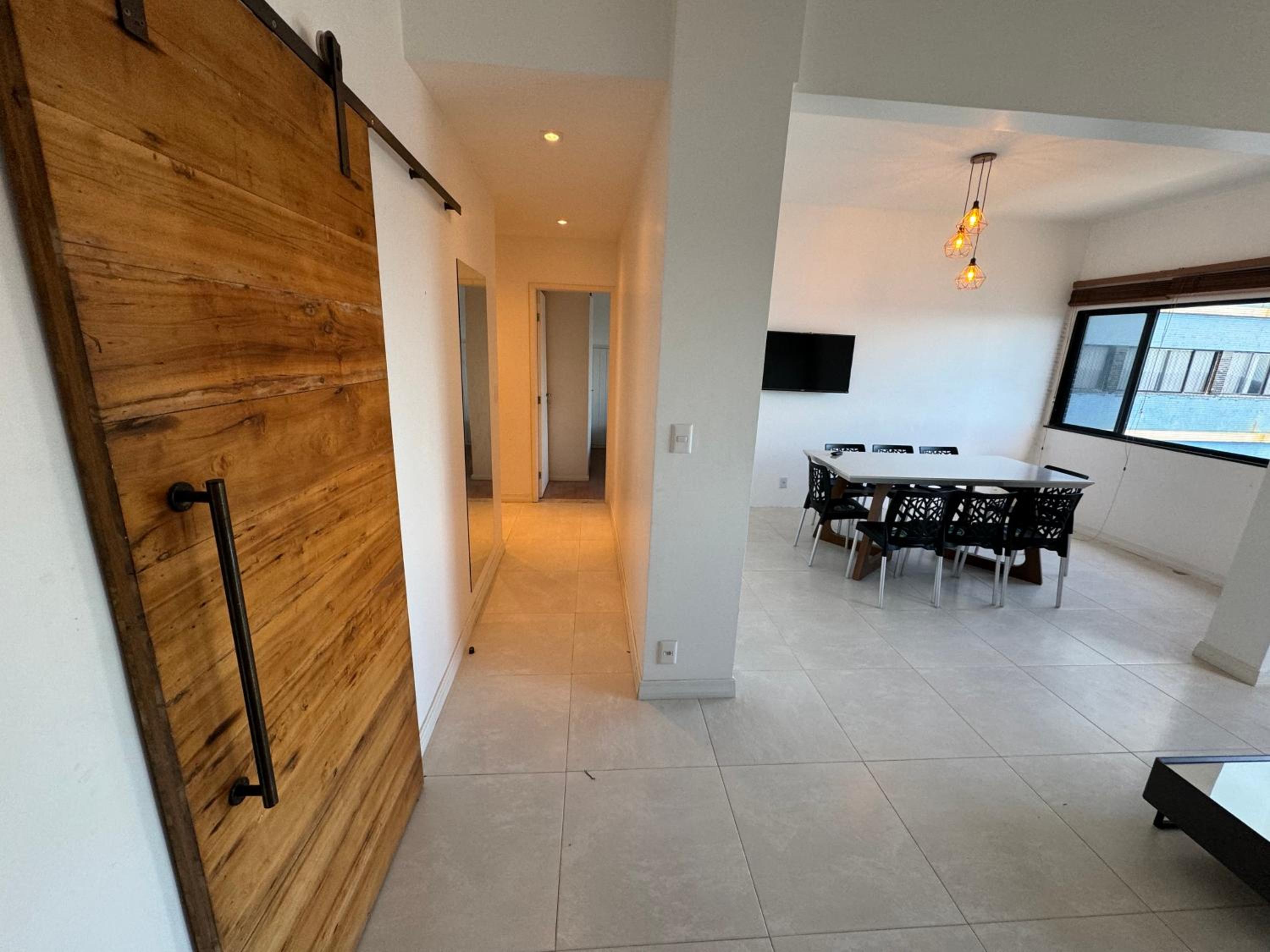Belíssimo apartamento vista mar na Barra. Diretamente no circuito do Carnaval - Em frente a praia