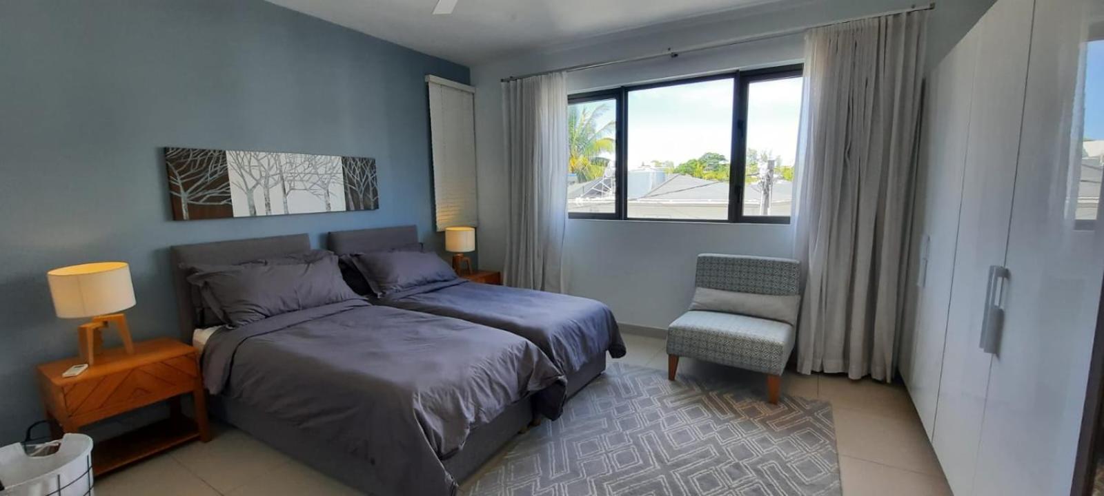 Beachwalk Deluxe Apartment - 50 steps to the beach view 5