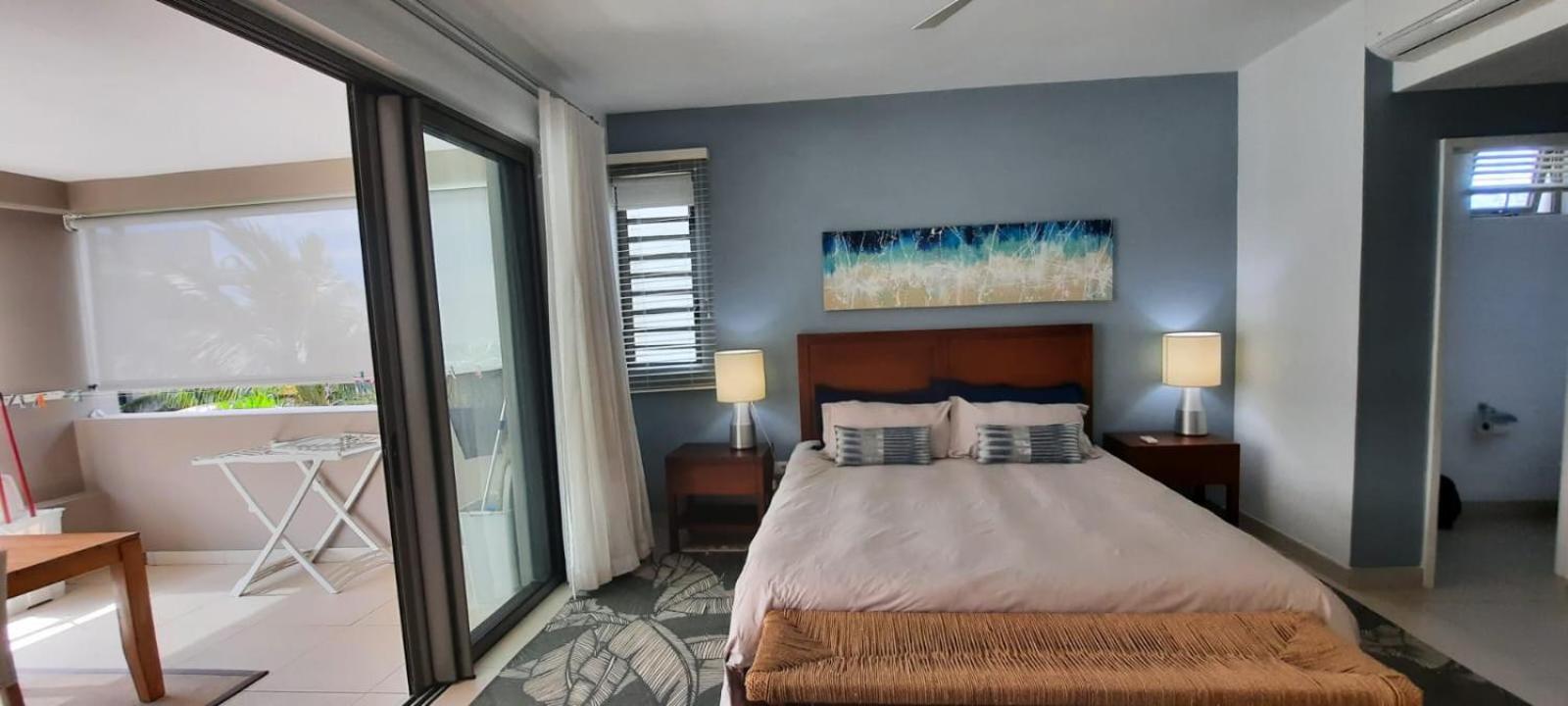Beachwalk Deluxe Apartment - 50 steps to the beach view 2