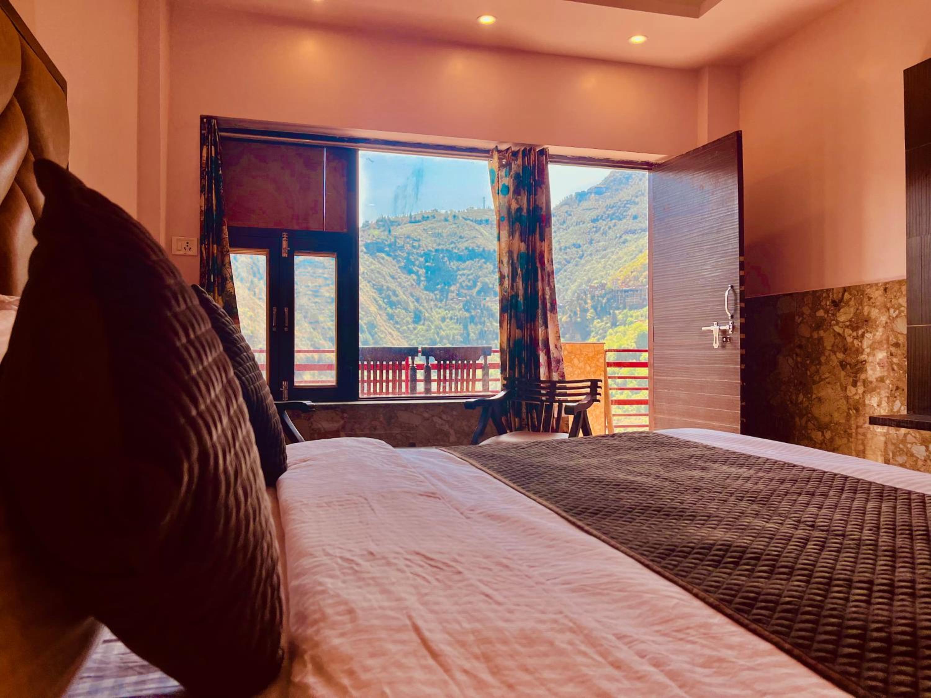 The River Grand, Mussoorie