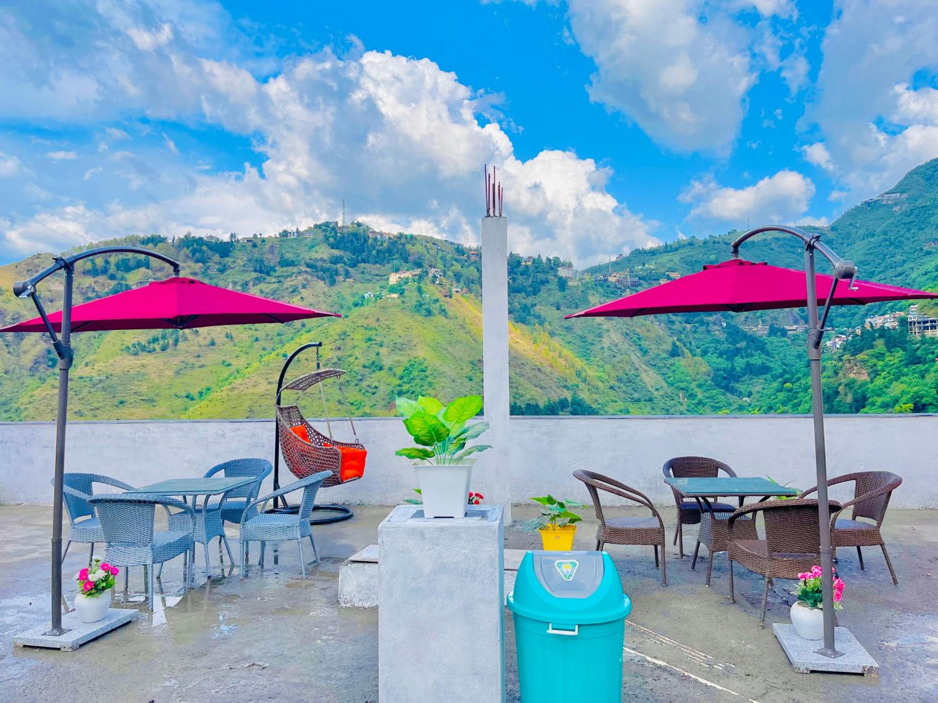 The River Grand, Mussoorie