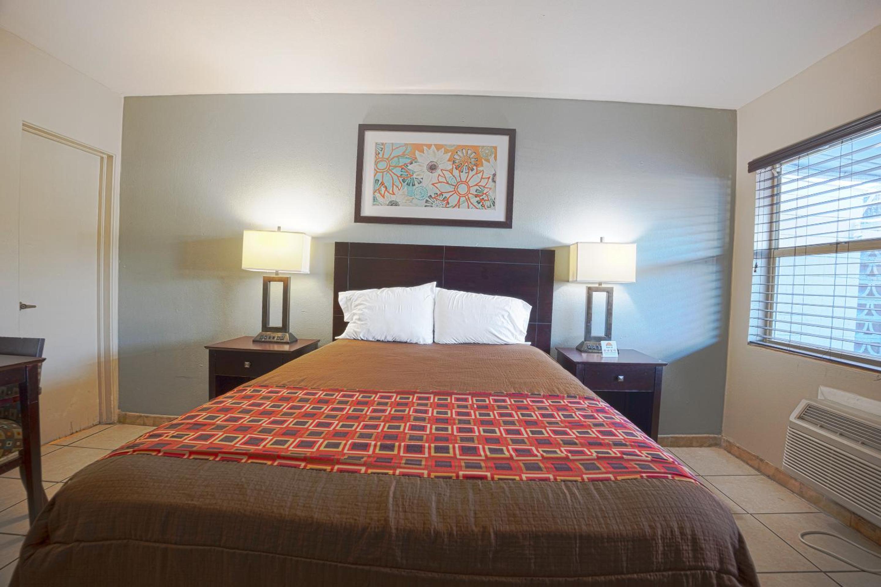 Sunrise Inn by OYO Titusville FL