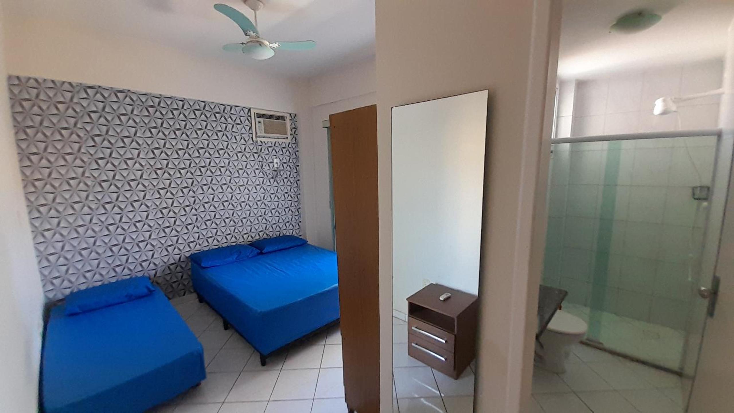 Lindo apartamento com Wi-Fi a 370m da Praia do Morro, próximo ao Marlim Azul e à Av Paris