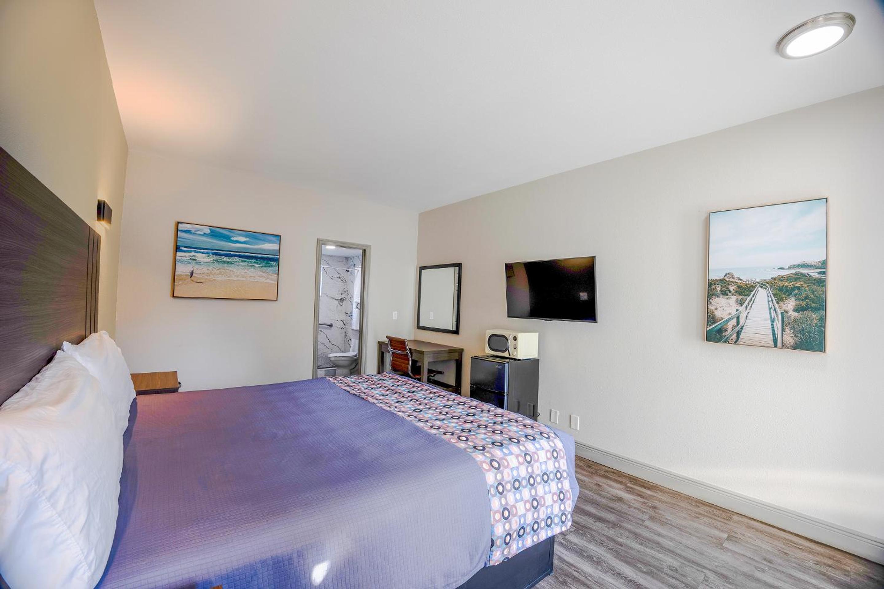 Sunrise Inn by OYO Titusville FL