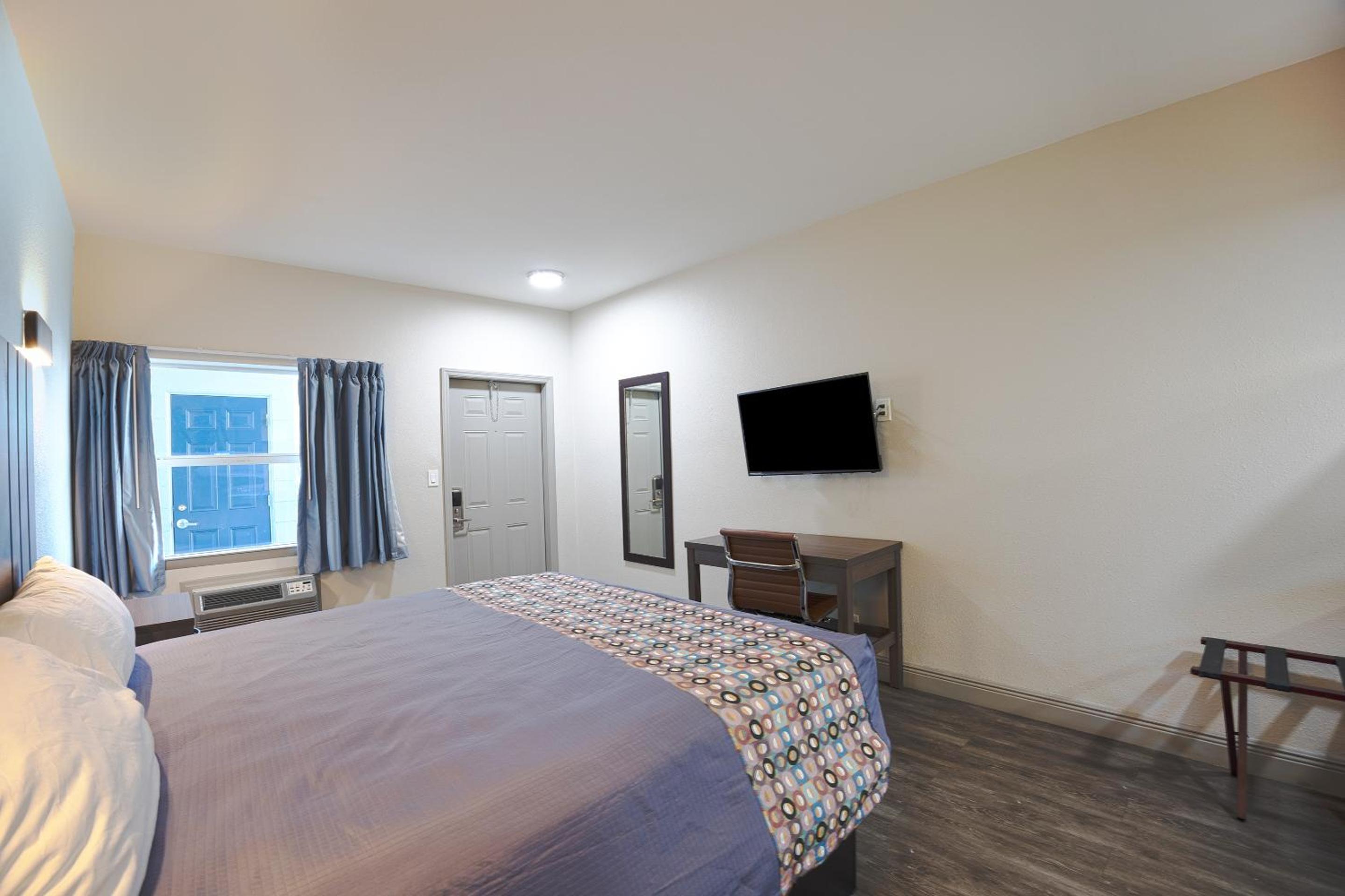 Sunrise Inn by OYO Titusville FL