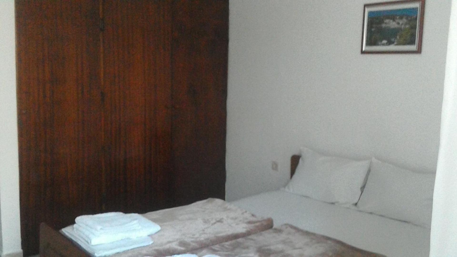 Photo 51