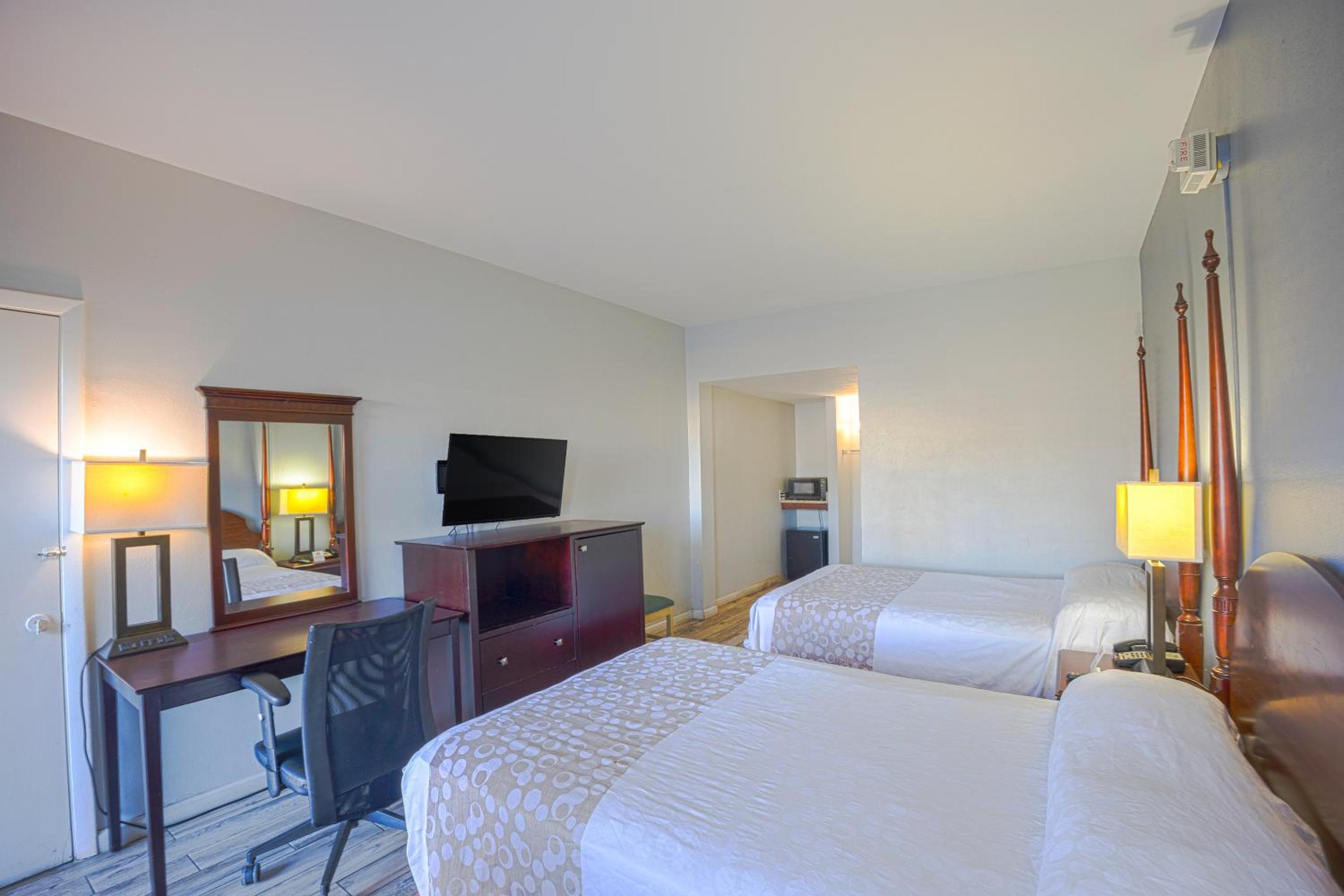 Sunrise Inn by OYO Titusville FL