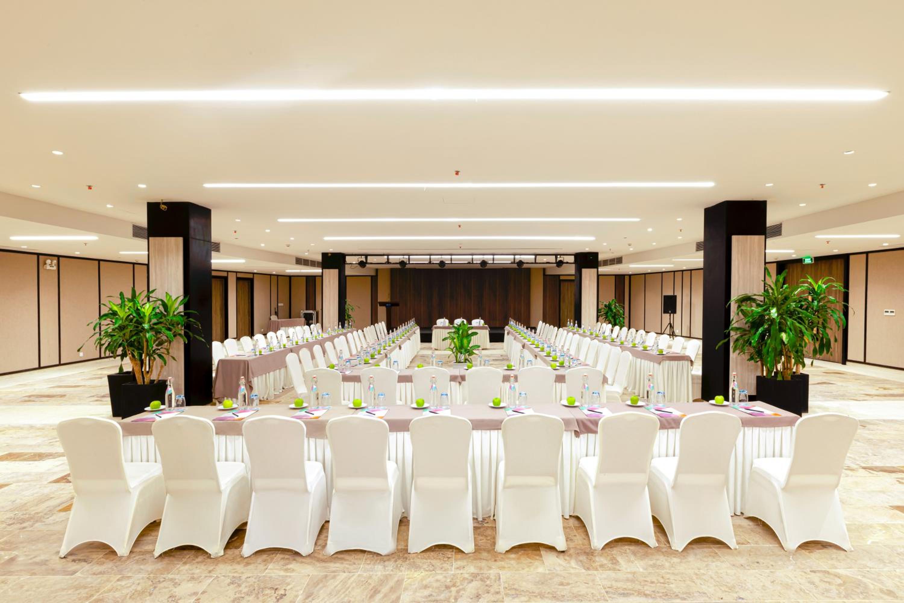 Meliá Danang Beach Resort