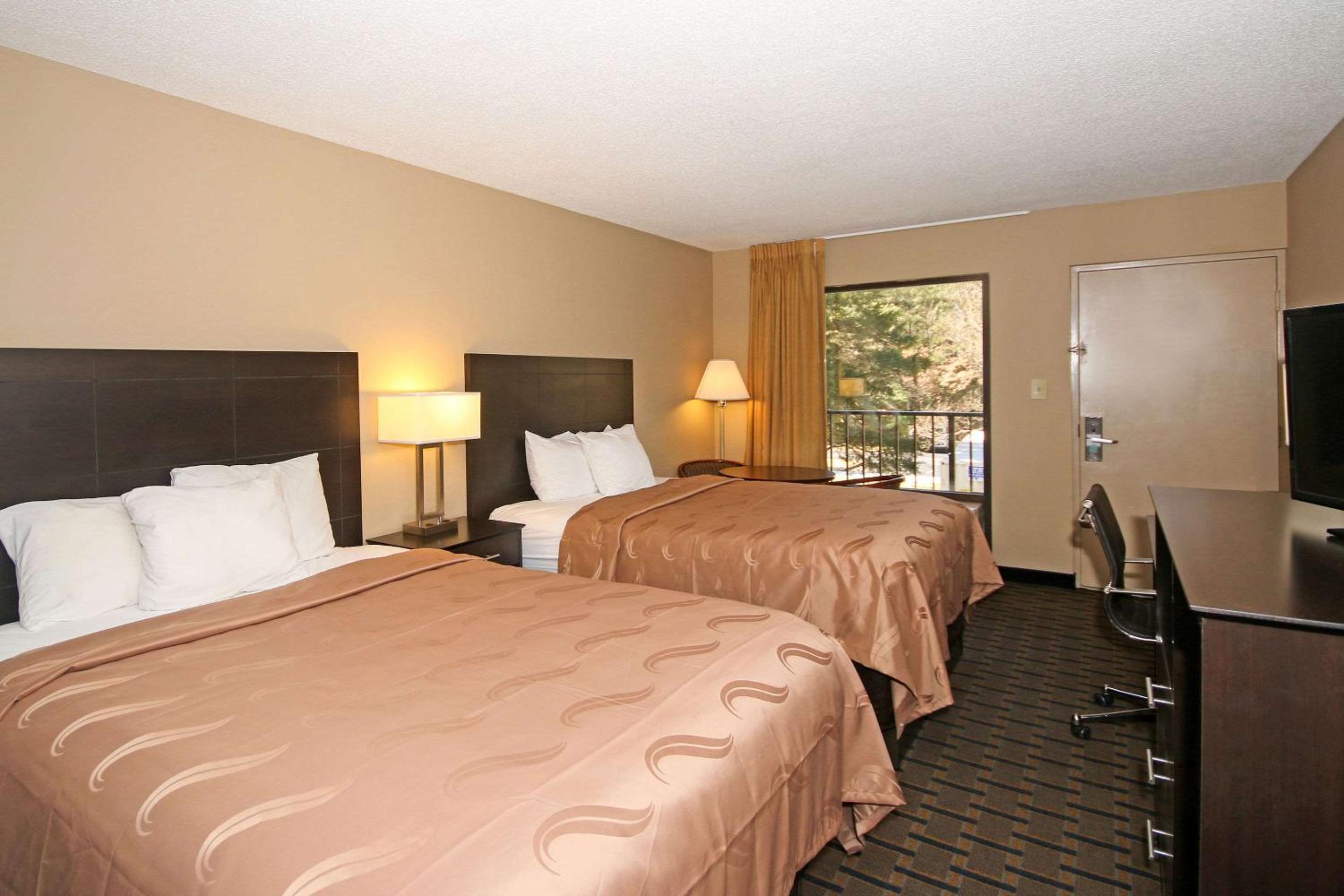 Quality Inn Clinton - Laurens I-26 view 5