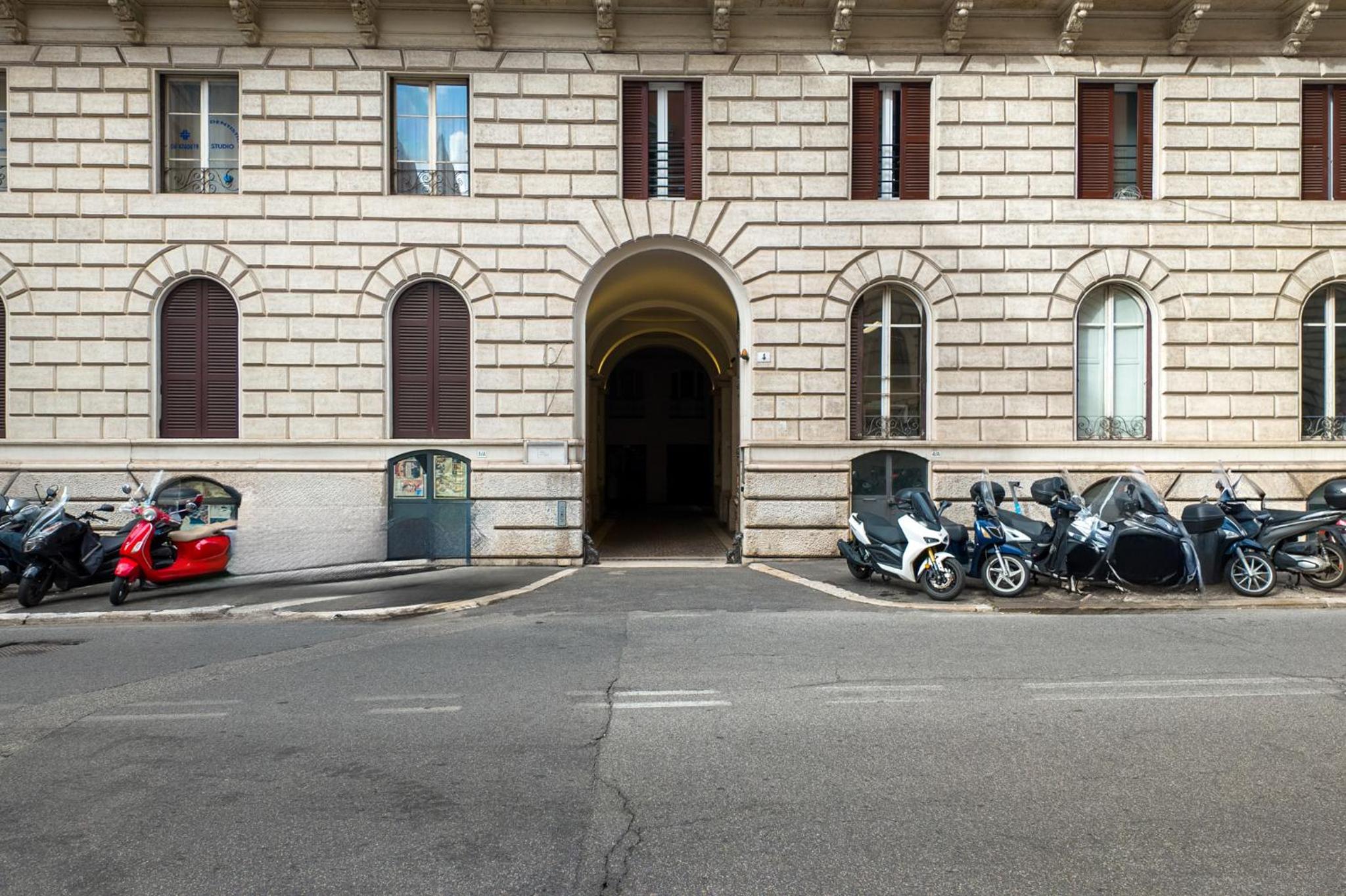 Carla Luxury House