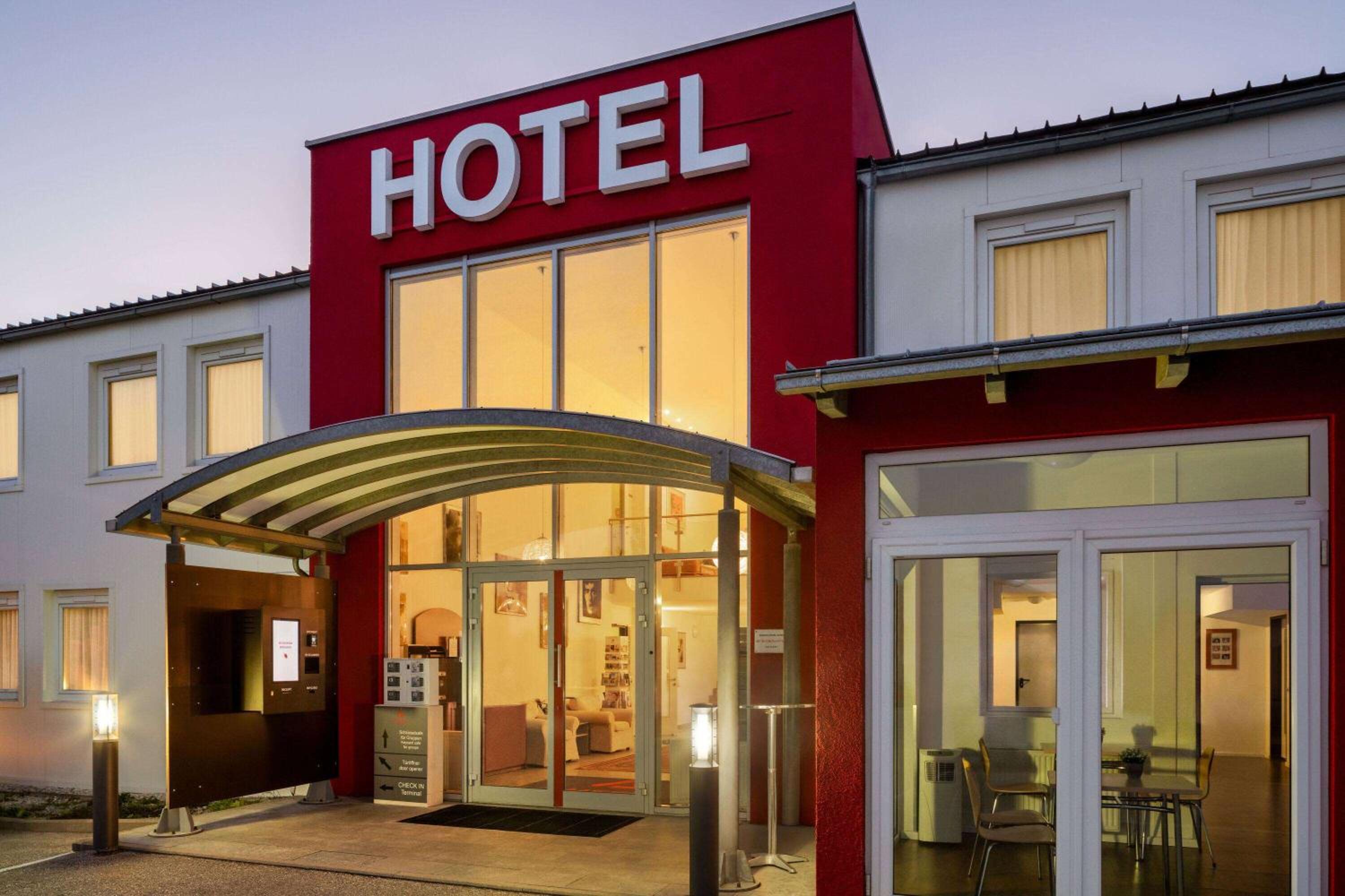 SLEEEP Hotel Sattledt
