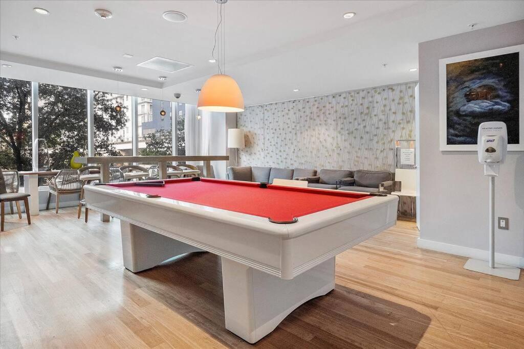 Lux Penthouse Loft I Free Parking I Bay Views
