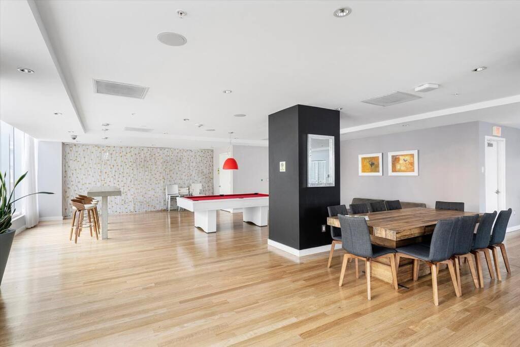 Lux Penthouse Loft I Free Parking I Bay Views